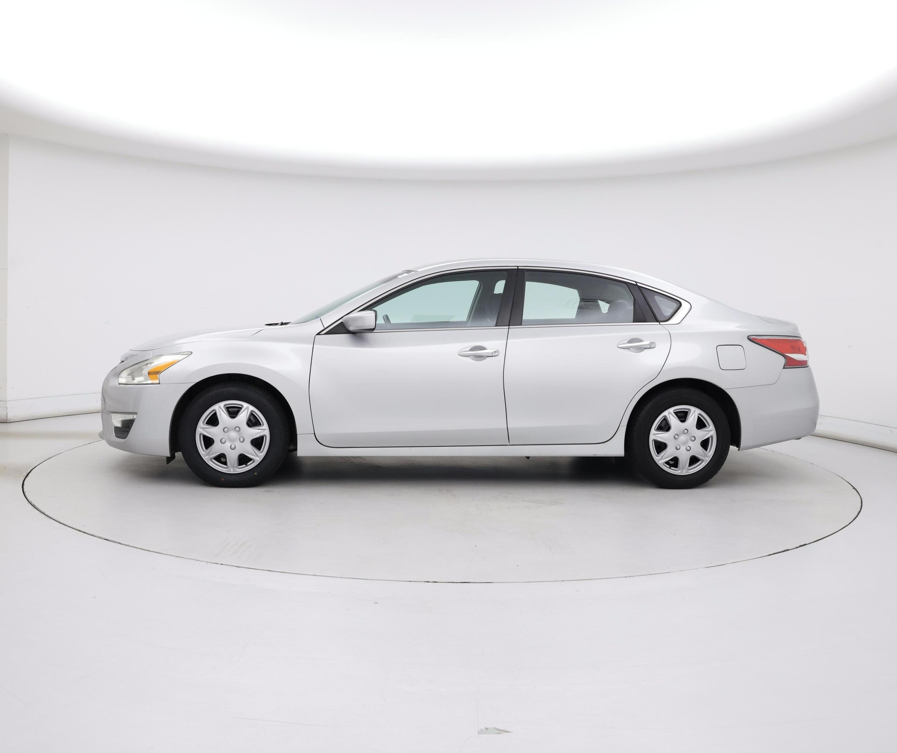 Thumbnail: 2015 Nissan Altima - 3
