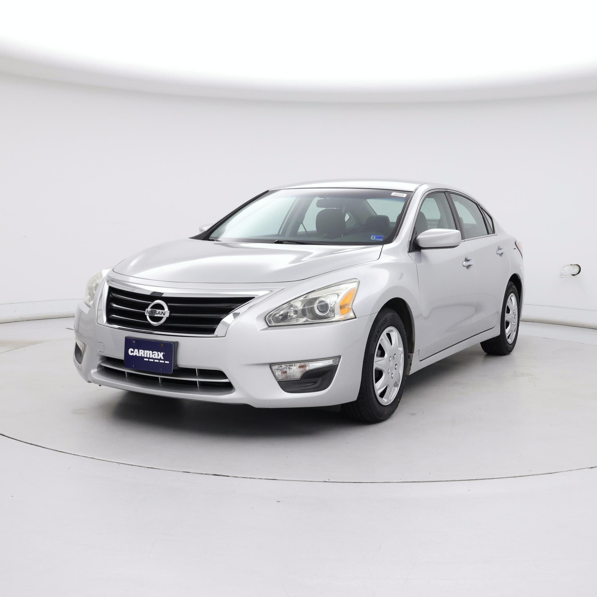 Thumbnail: 2015 Nissan Altima - 4