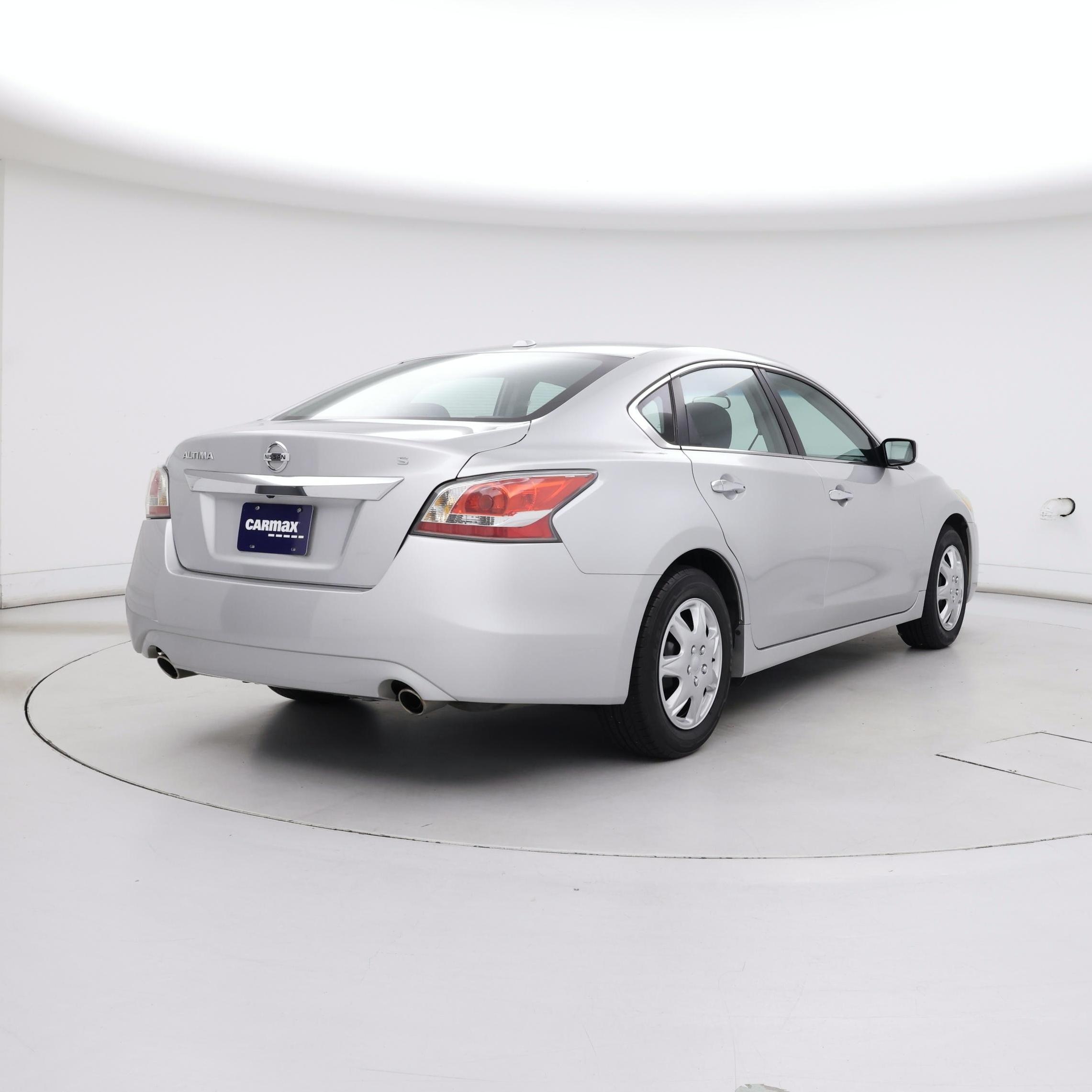 Thumbnail: 2015 Nissan Altima - 8