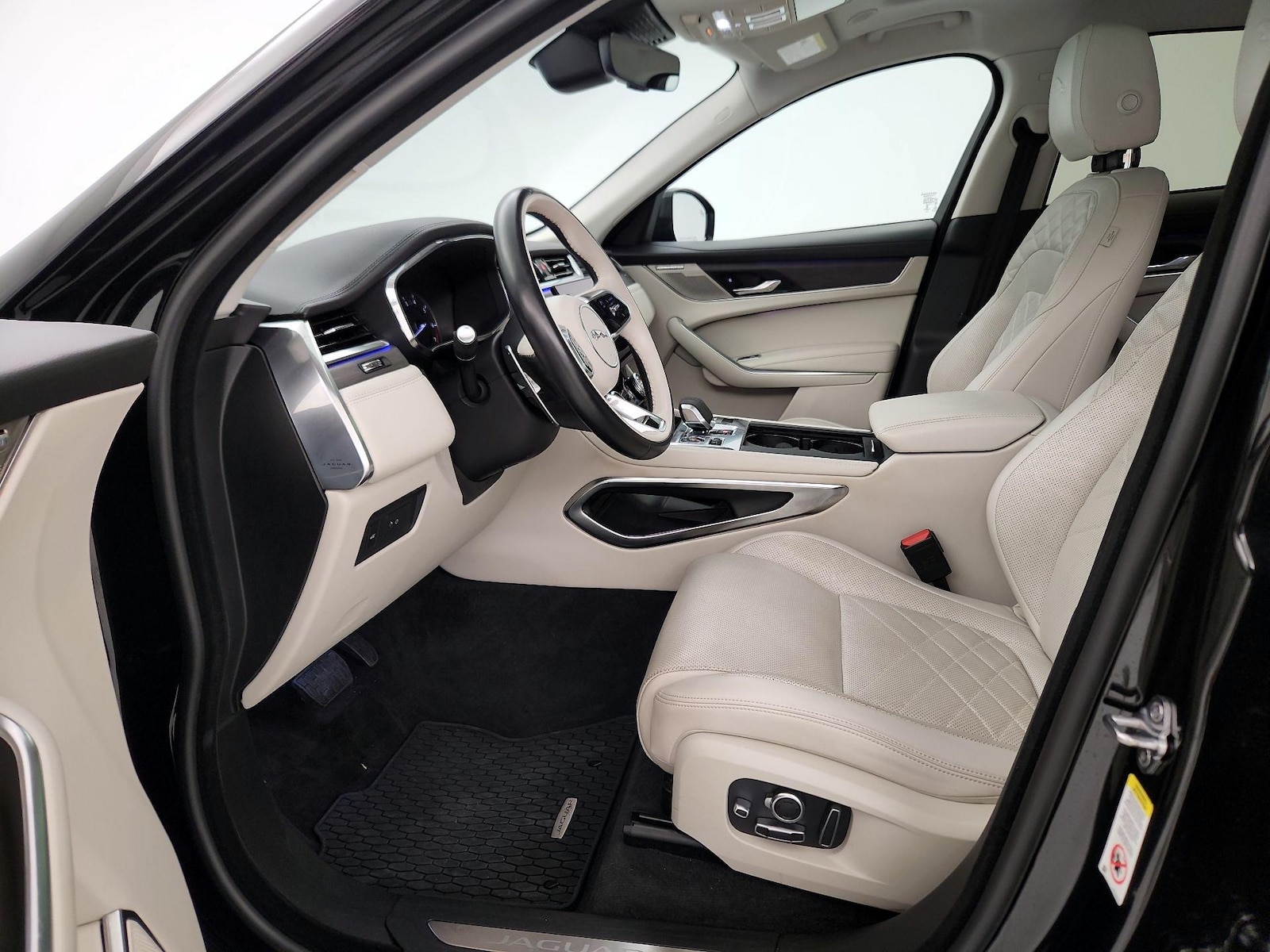 2023 Jaguar F-Pace S - Photo 12