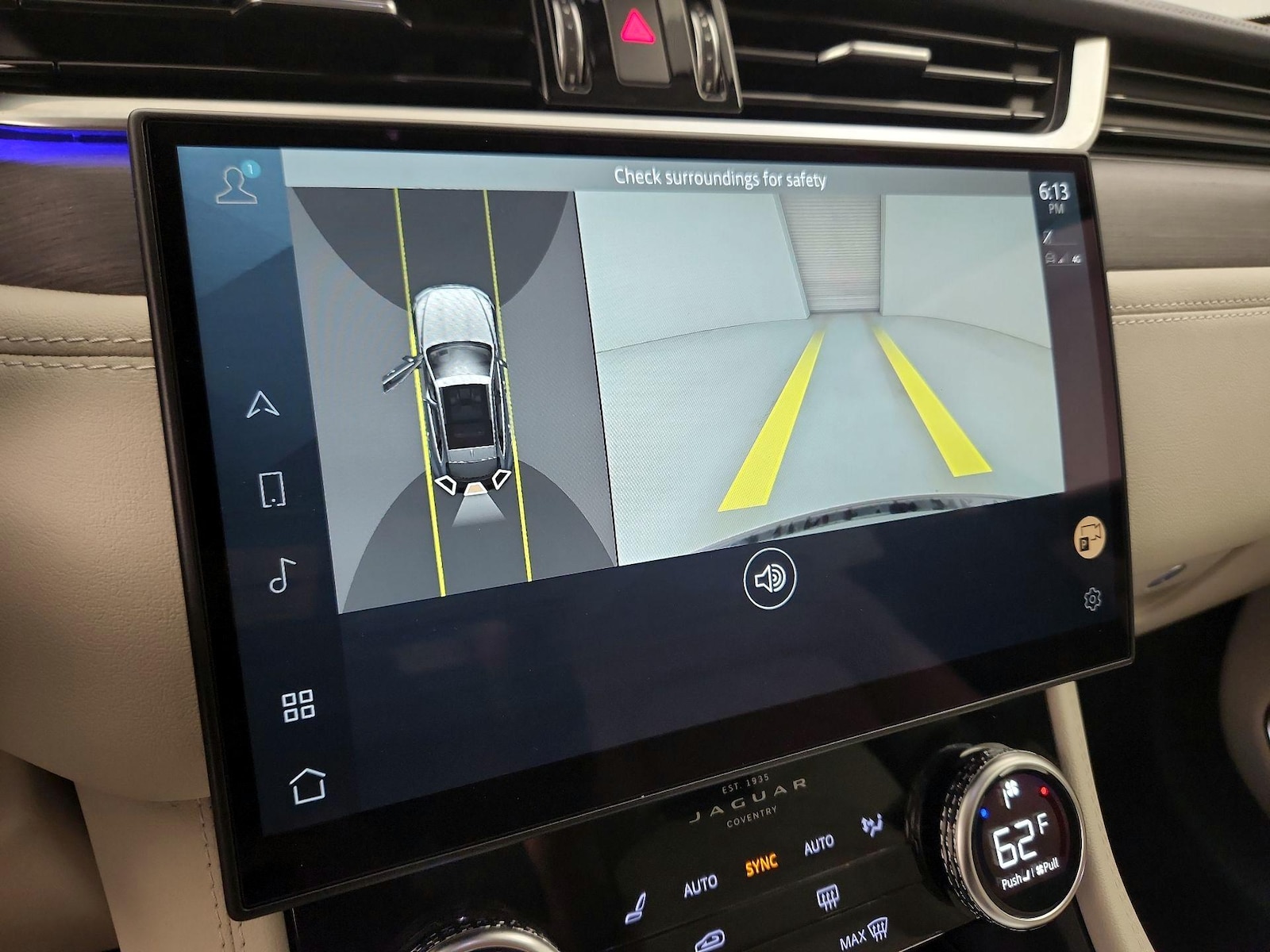2023 Jaguar F-Pace S - Photo 16