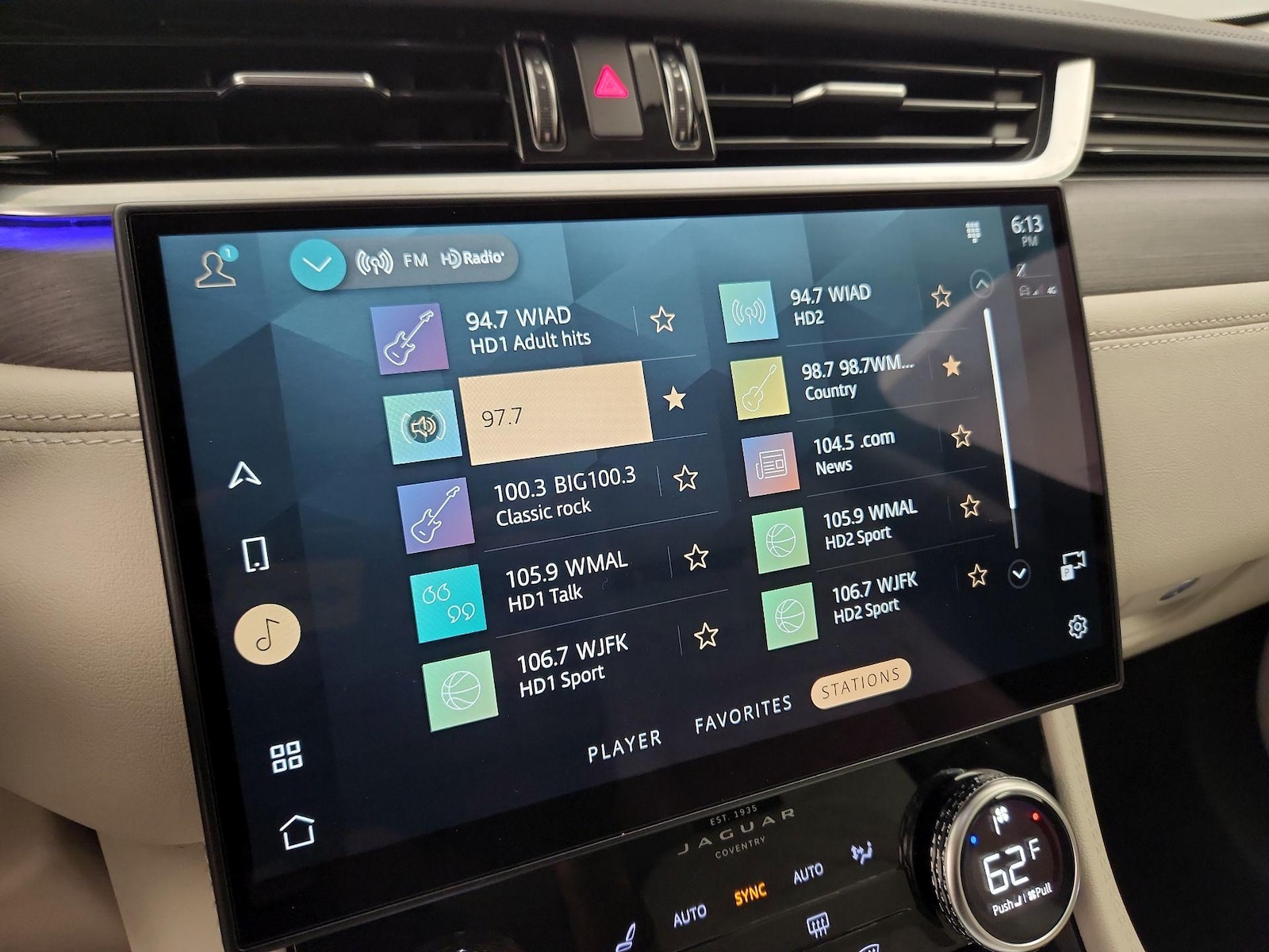 2023 Jaguar F-Pace S - Photo 17