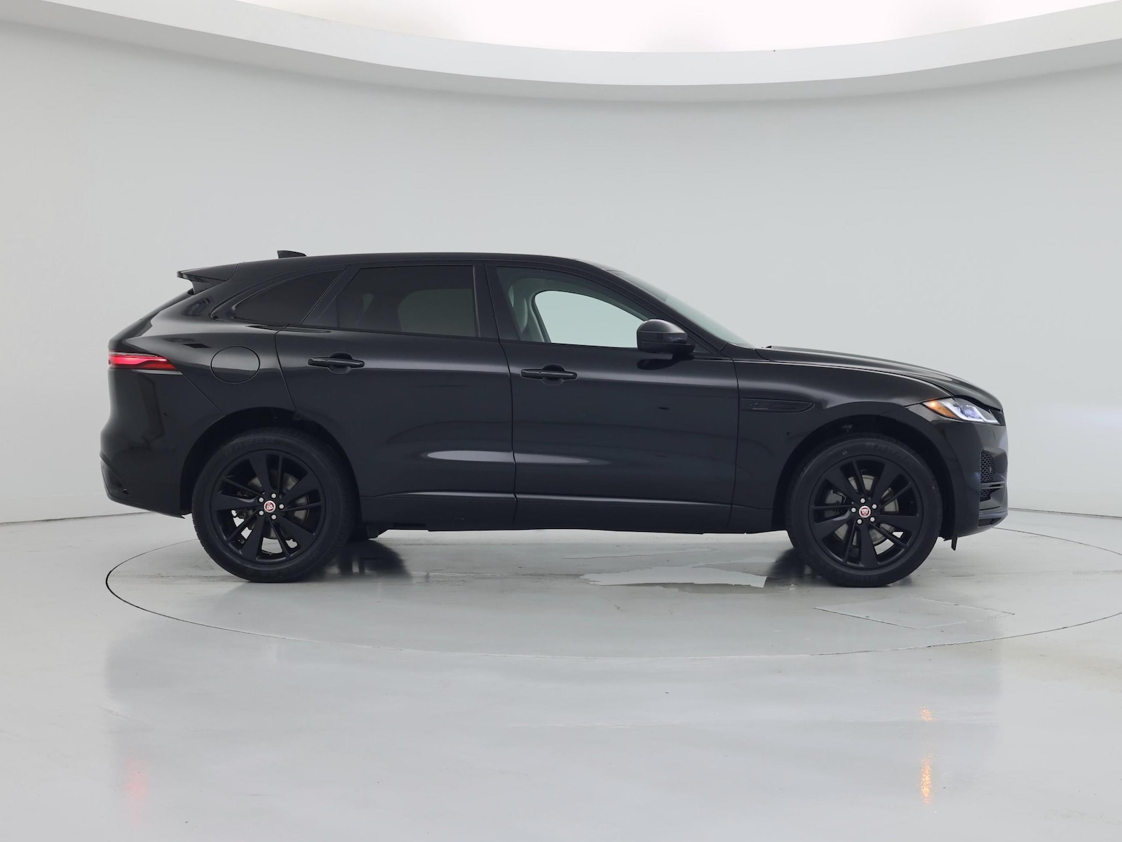2023 Jaguar F-Pace S - Photo 8