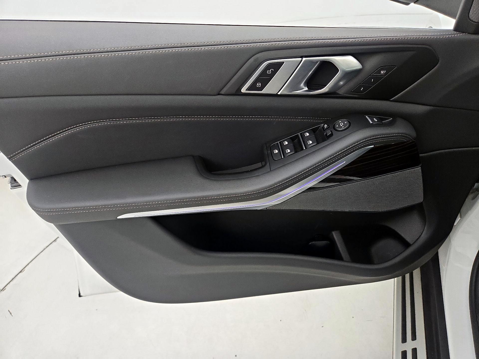 Thumbnail: 2026 BMW X5 - 12