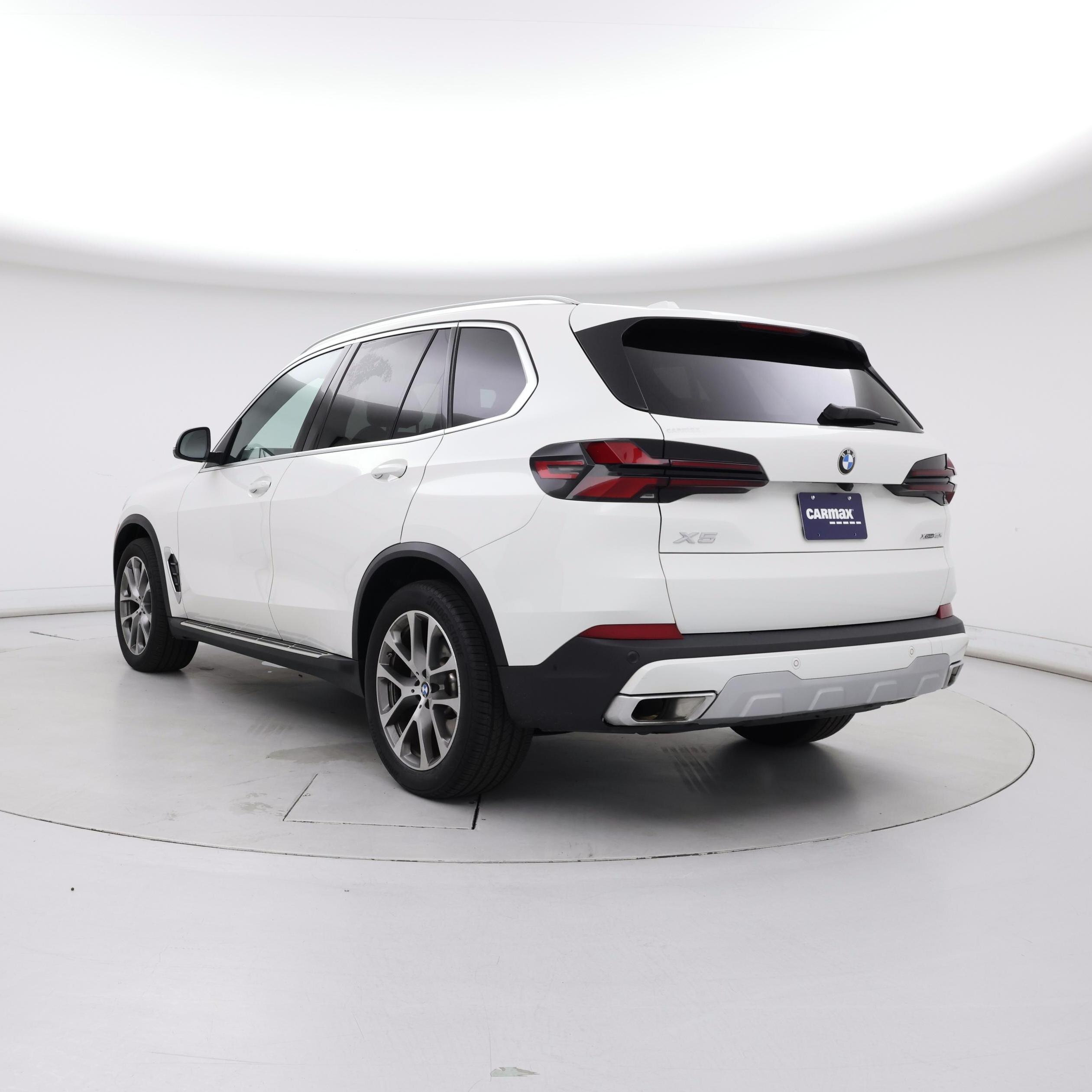 Thumbnail: 2026 BMW X5 - 2