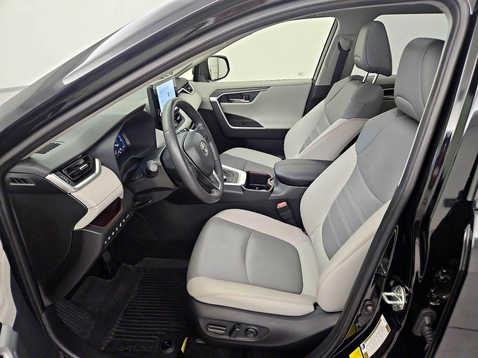 2024 Toyota RAV4 Limited - Photo 12