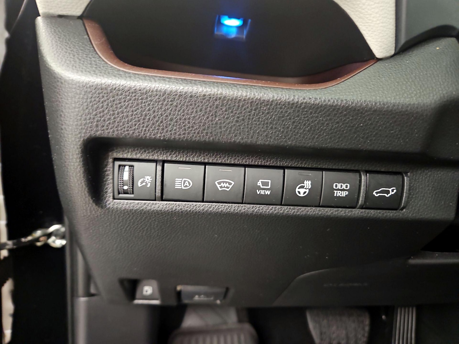 2024 Toyota RAV4 Limited - Photo 14