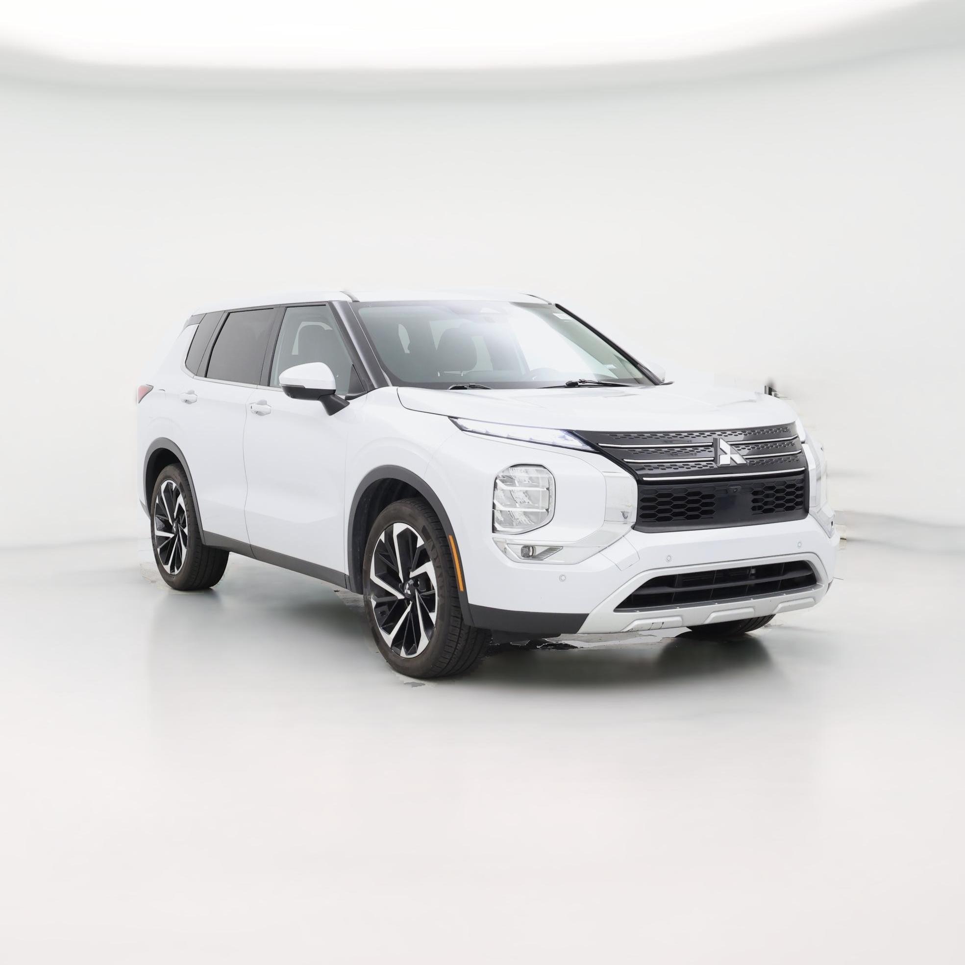 Thumbnail: 2024 Mitsubishi Outlander - 1