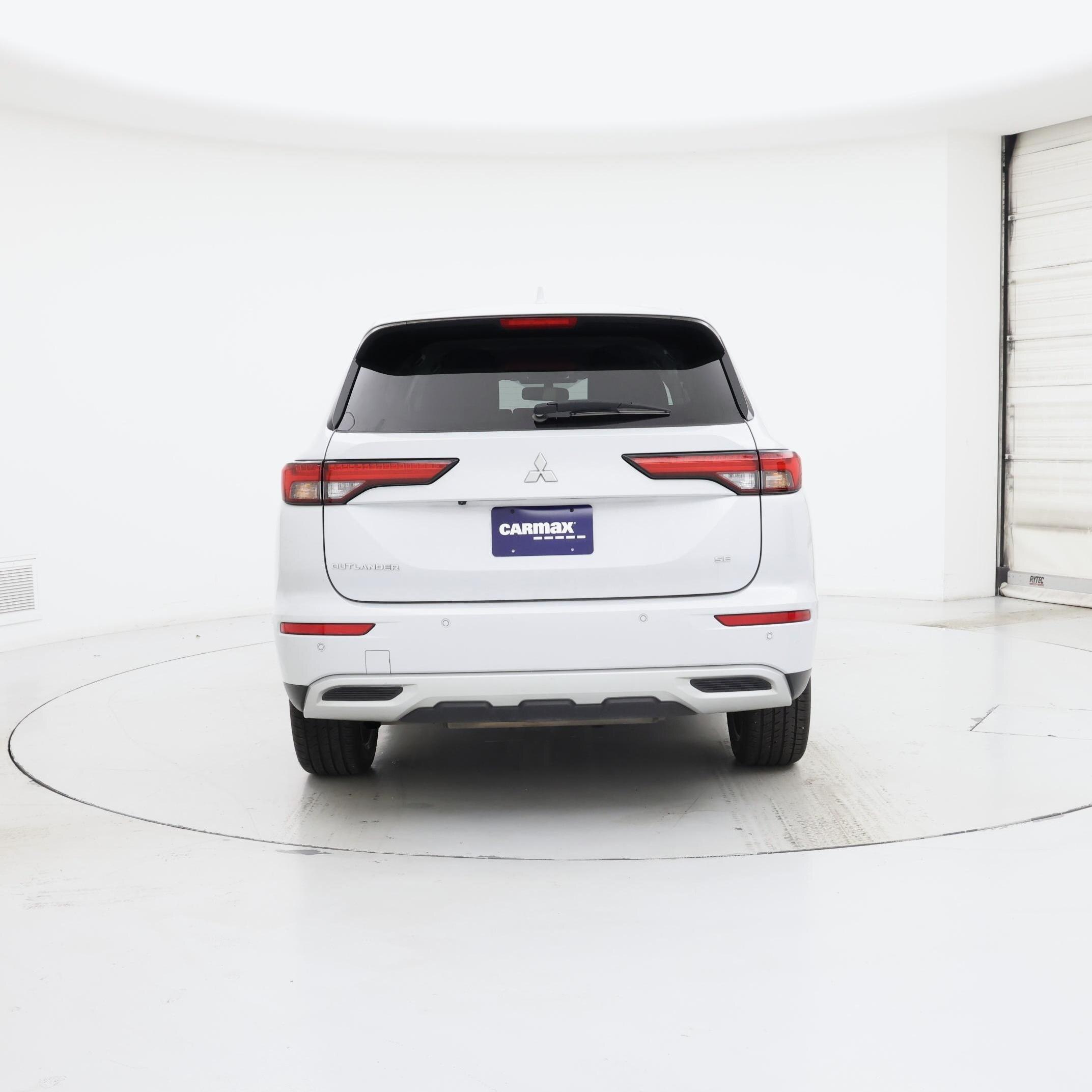 Thumbnail: 2024 Mitsubishi Outlander - 6