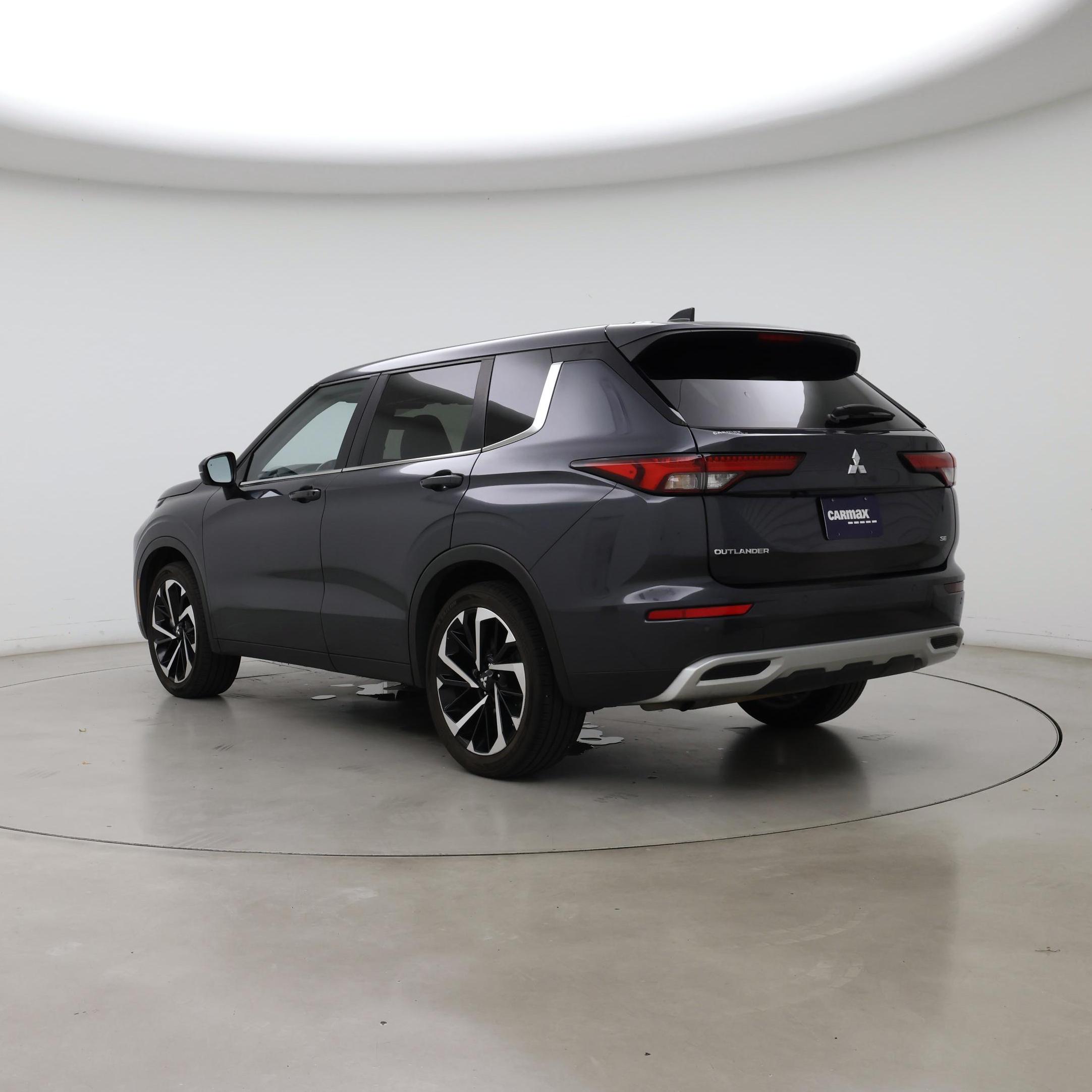 Thumbnail: 2024 Mitsubishi Outlander - 2