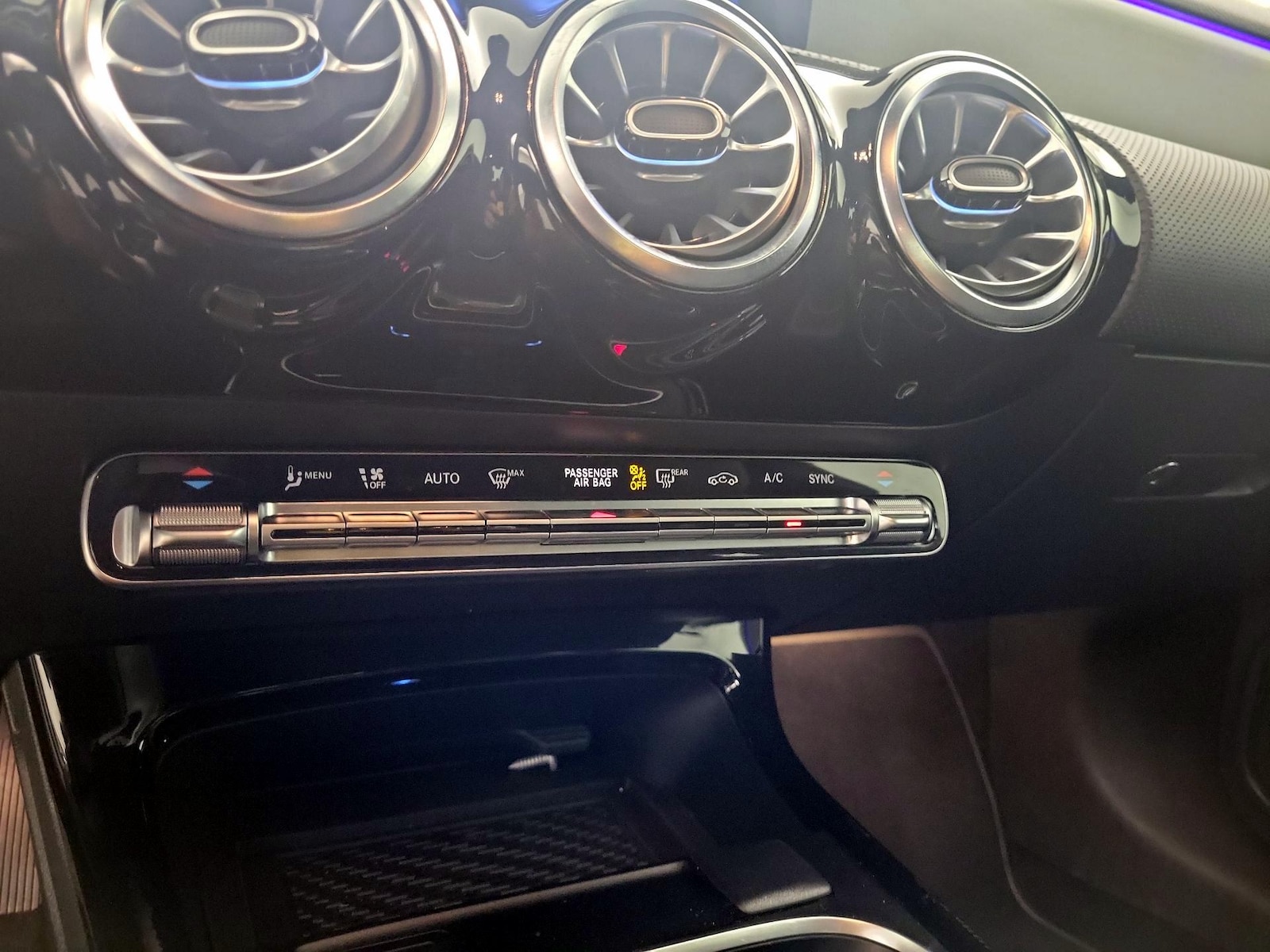 2025 Mercedes-Benz CLA CLA 250 - Photo 17