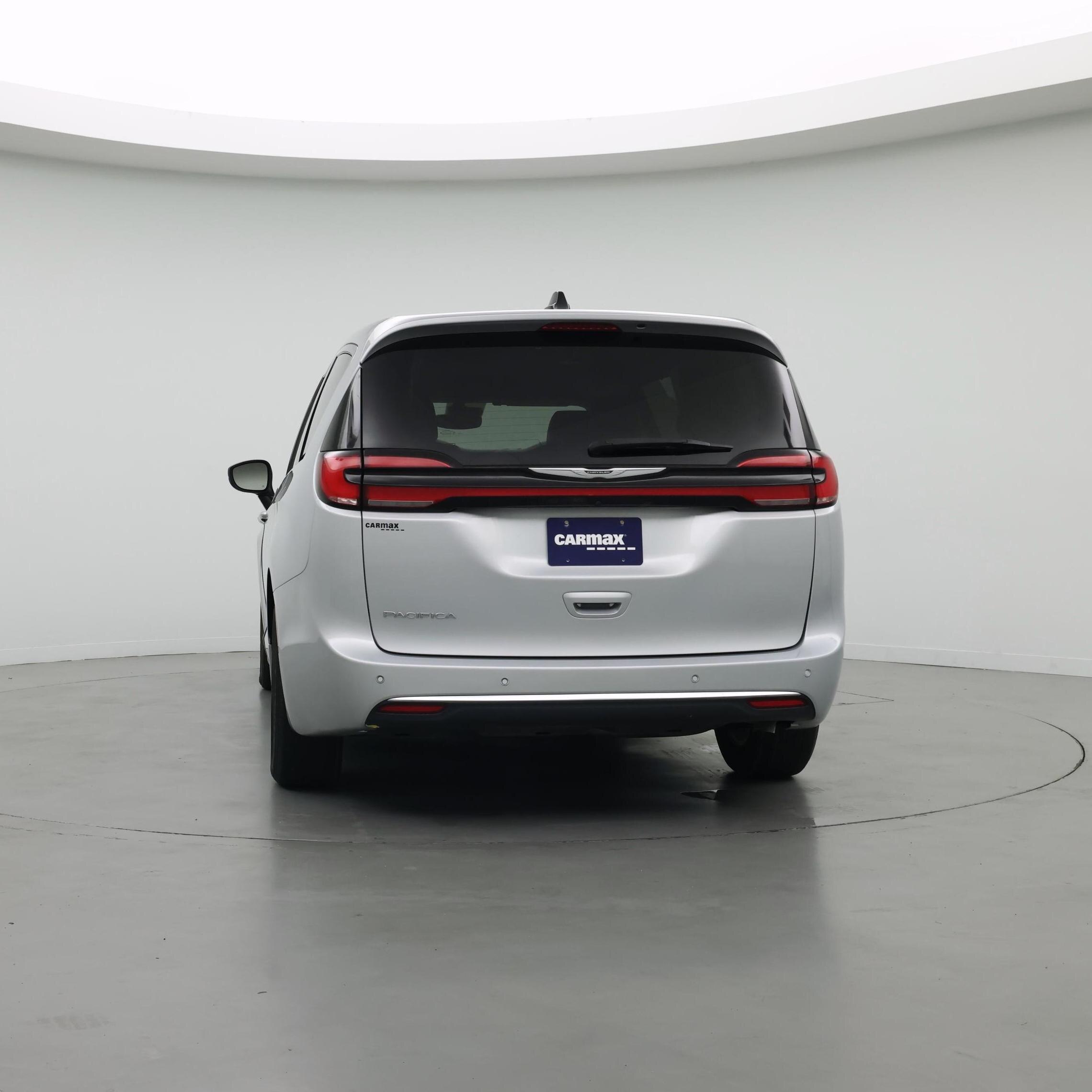 Thumbnail: 2023 Chrysler Pacifica - 6