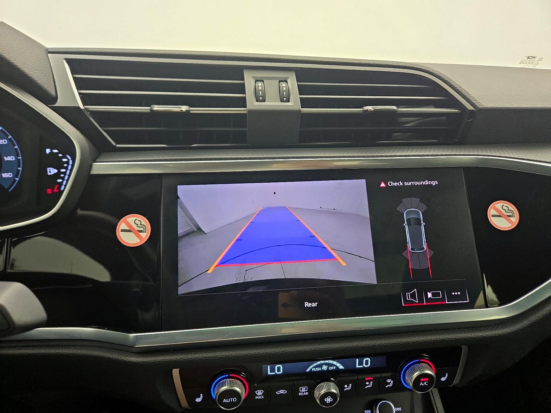Thumbnail: 2025 Audi Q3 - 14