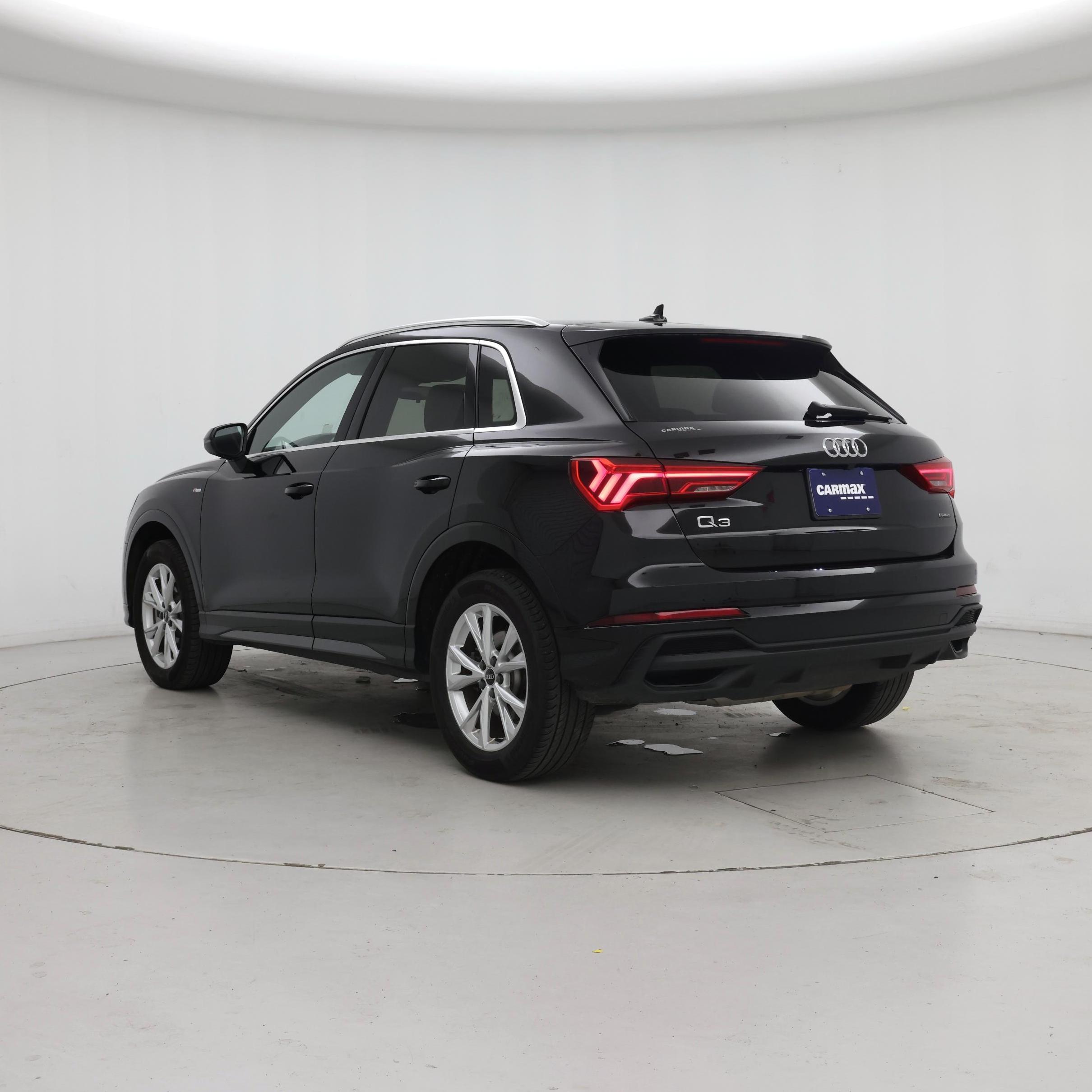 Thumbnail: 2025 Audi Q3 - 2