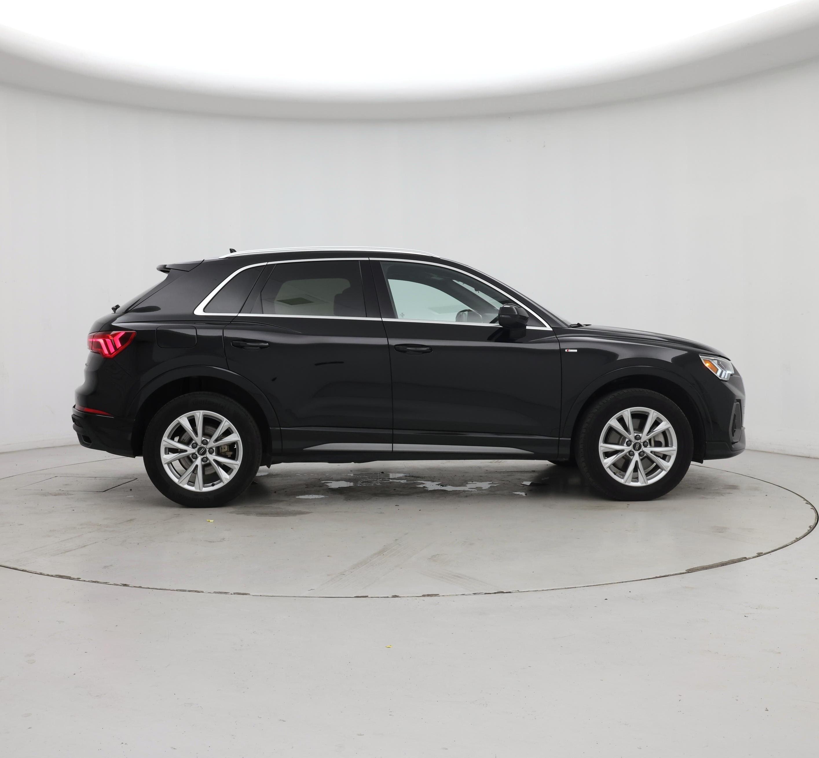 Thumbnail: 2025 Audi Q3 - 7