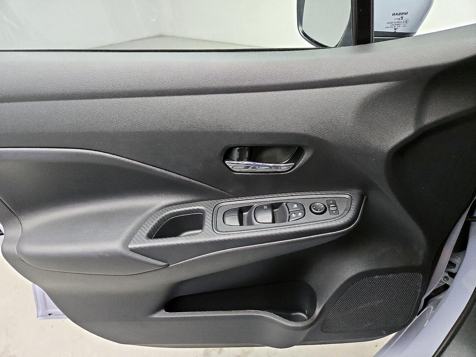 2025 Nissan Versa Sedan SV - Photo 13