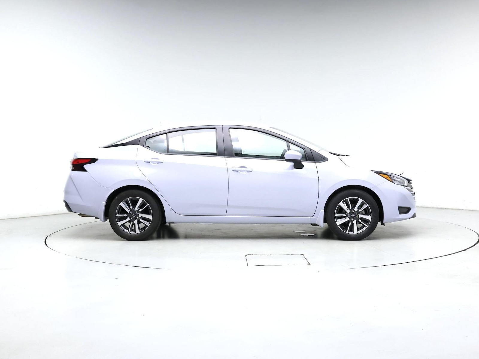 2025 Nissan Versa Sedan SV - Photo 8