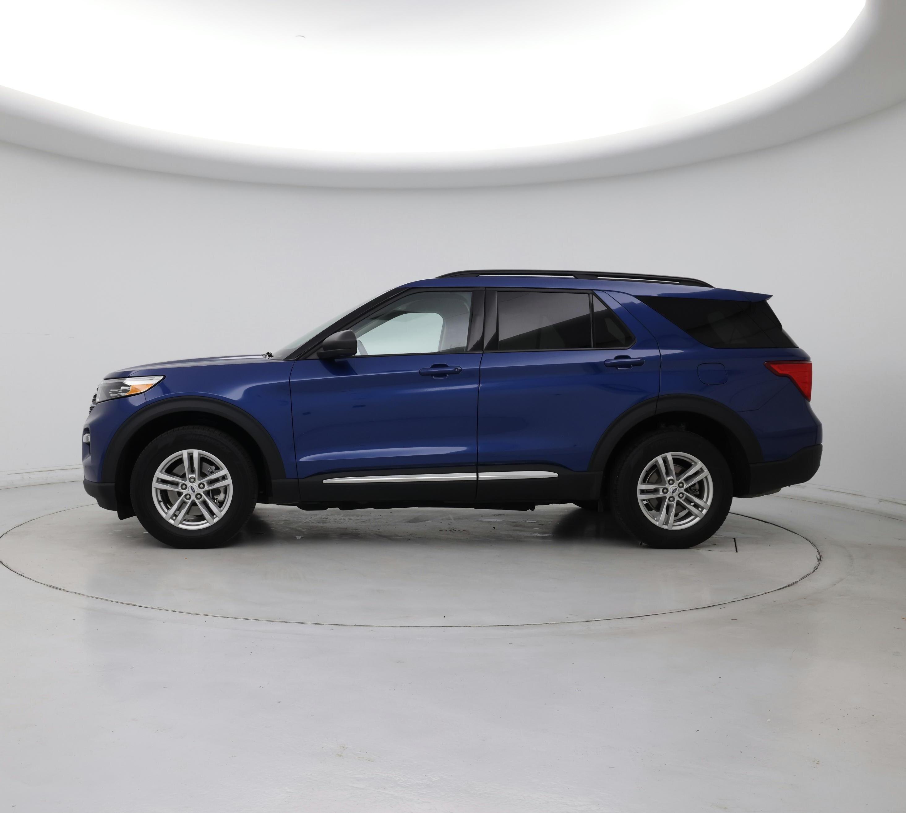 Thumbnail: 2023 Ford Explorer - 3
