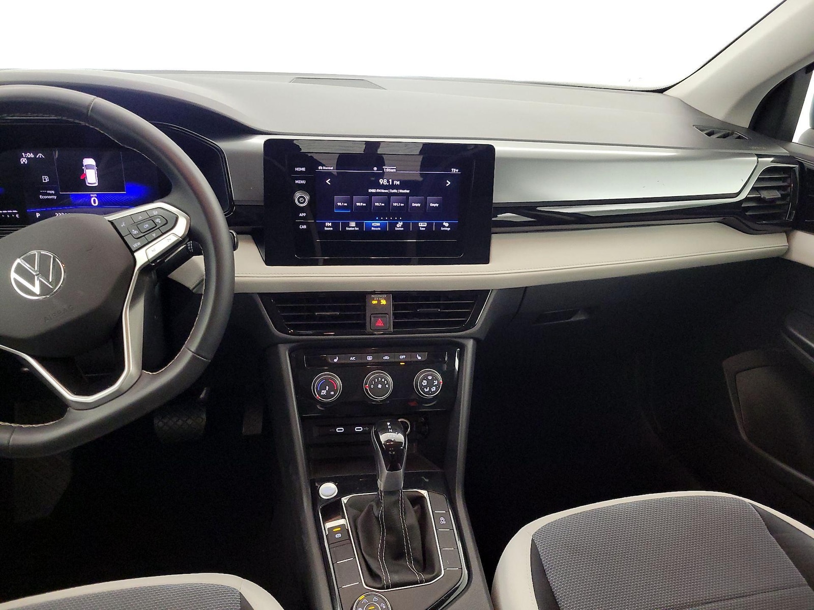 2025 Volkswagen Taos S - Photo 10