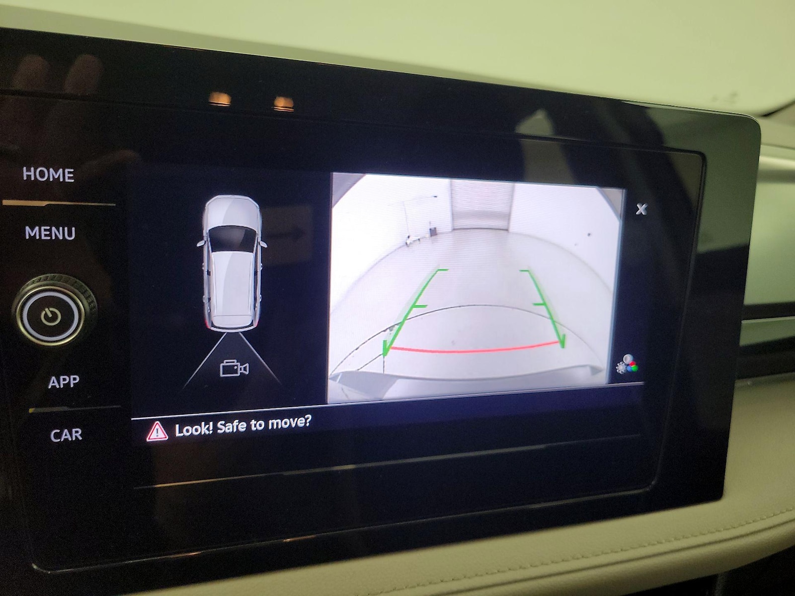 2025 Volkswagen Taos S - Photo 15
