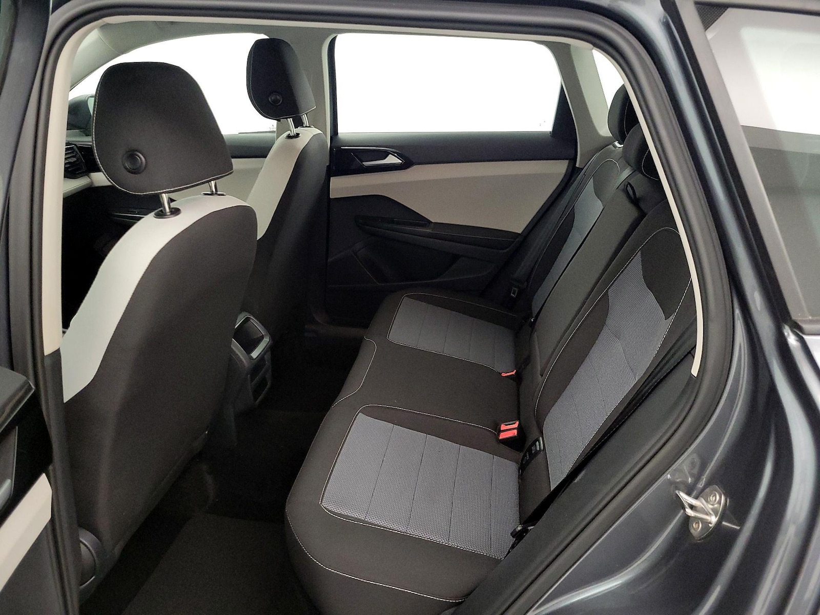2025 Volkswagen Taos S - Photo 20
