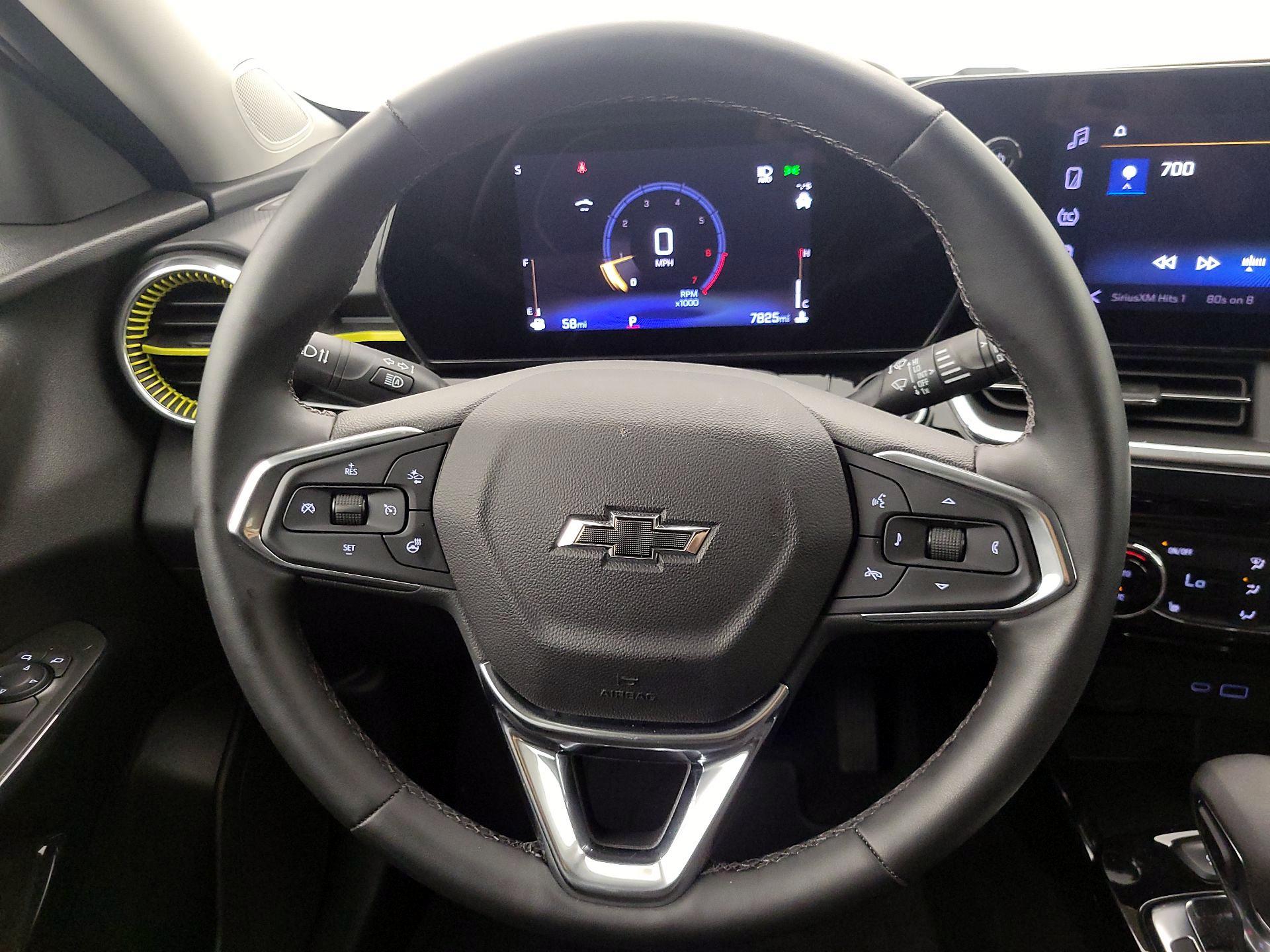Thumbnail: 2025 Chevrolet Trax - 10