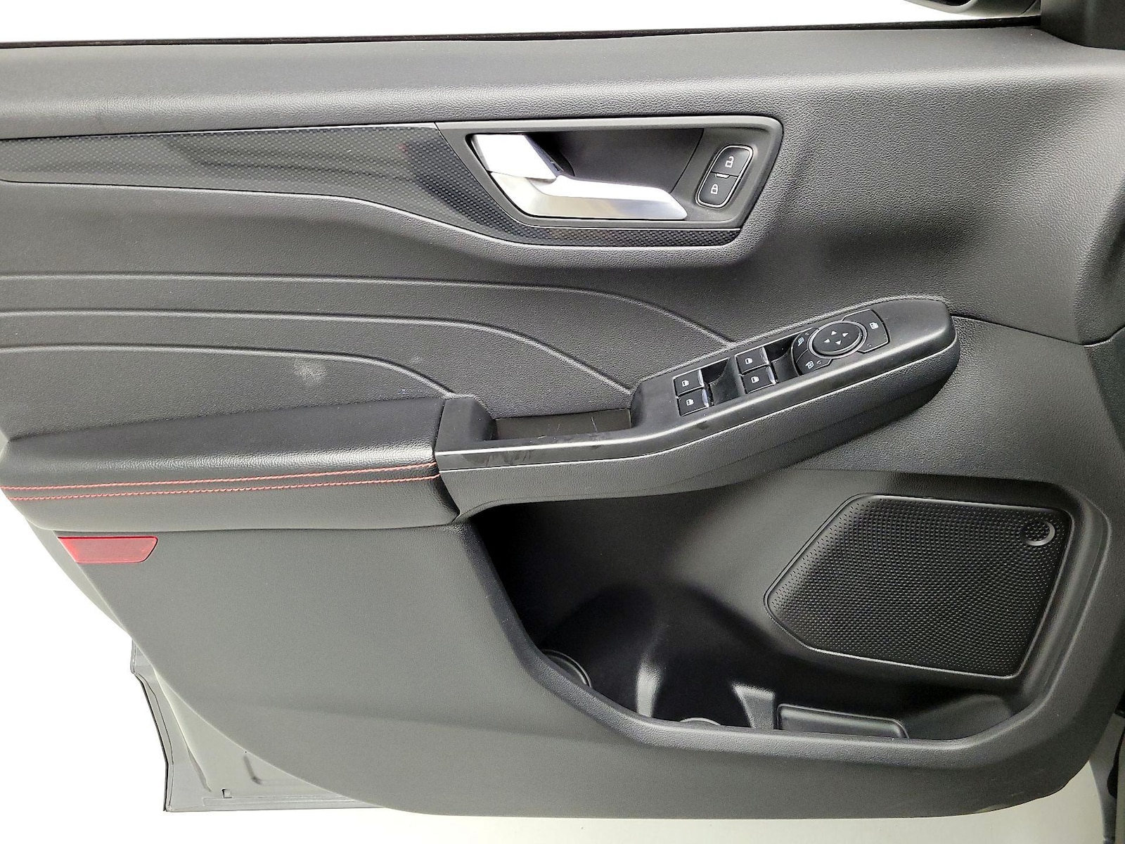 2025 Ford Escape ST-Line Select - Photo 13