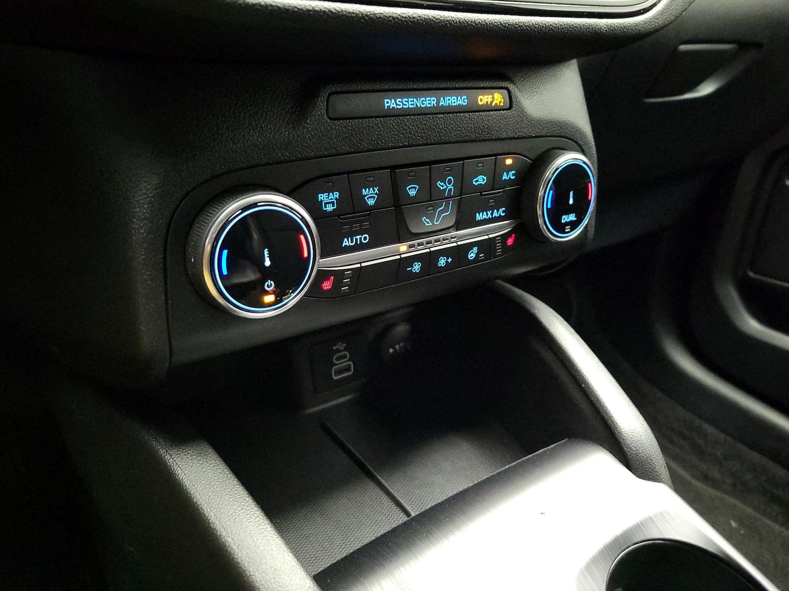 2025 Ford Escape ST-Line Select - Photo 17