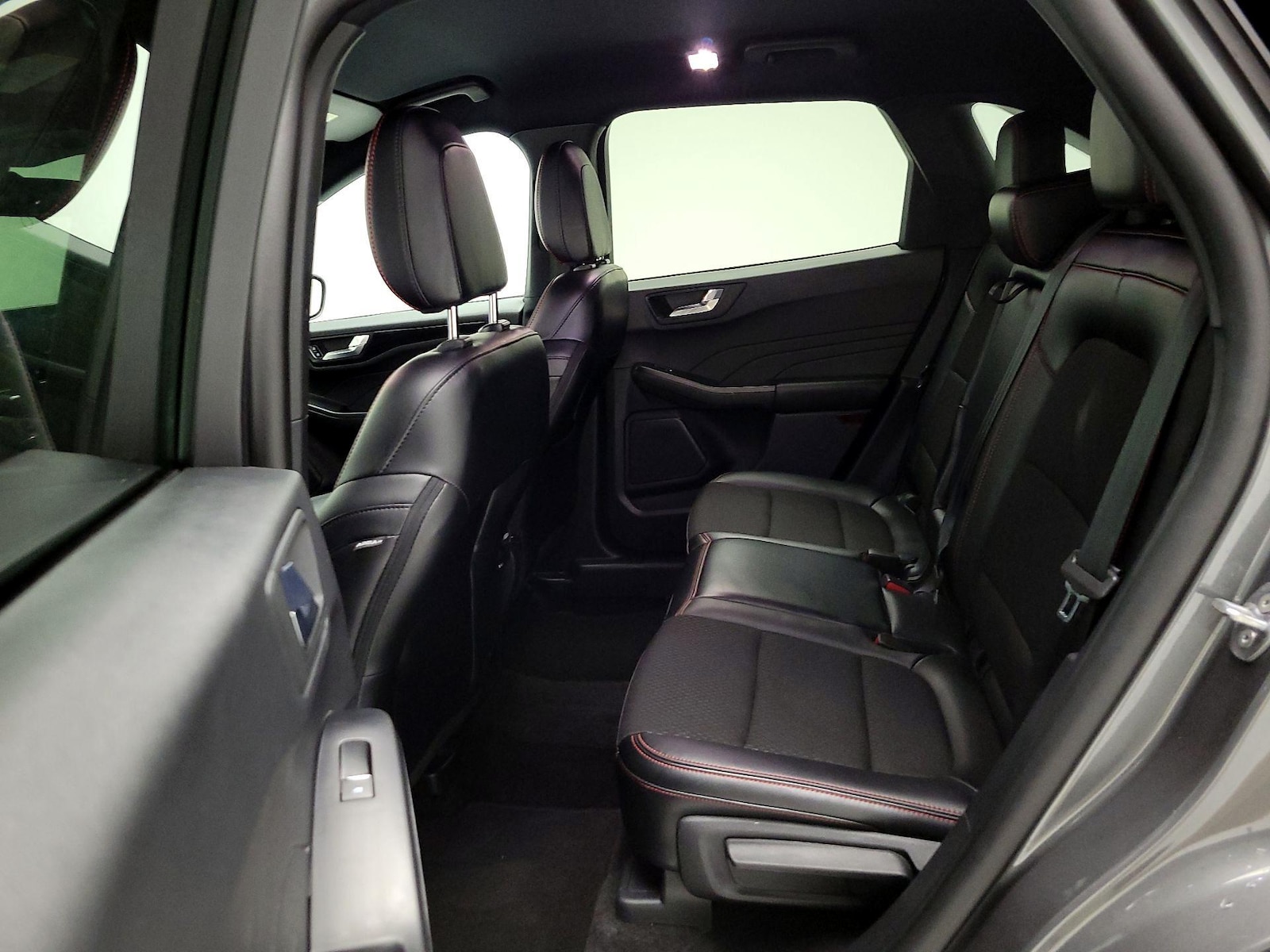 2025 Ford Escape ST-Line Select - Photo 20