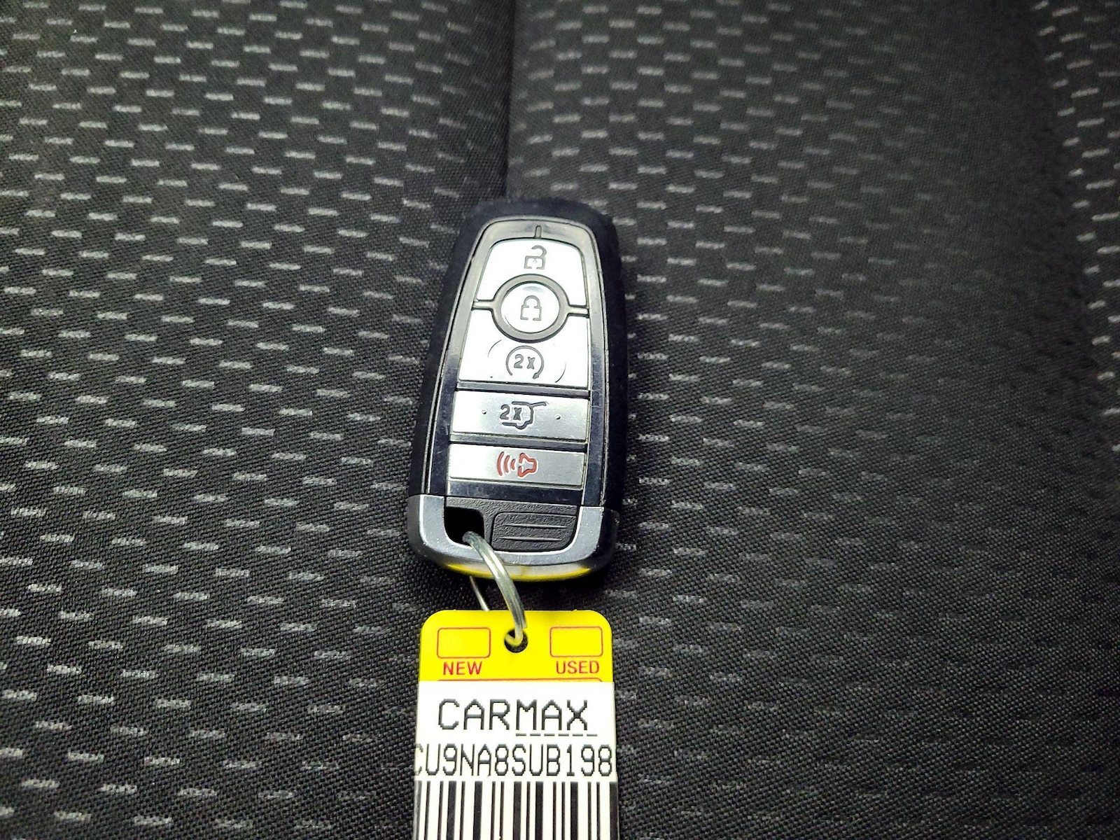 2025 Ford Escape ST-Line Select - Photo 23