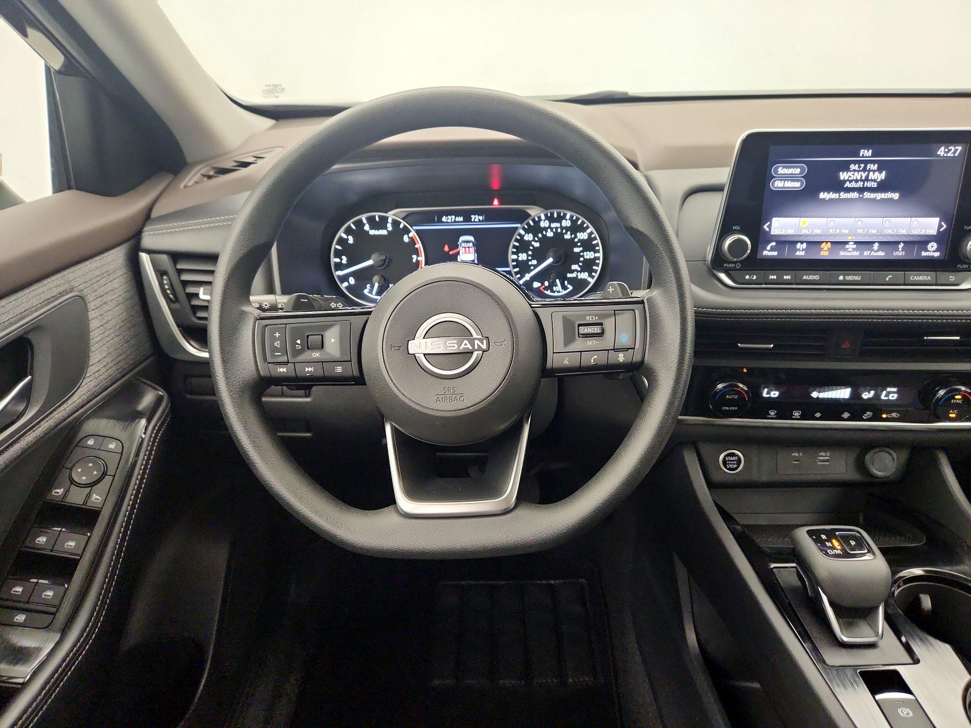 Thumbnail: 2023 Nissan Rogue - 10