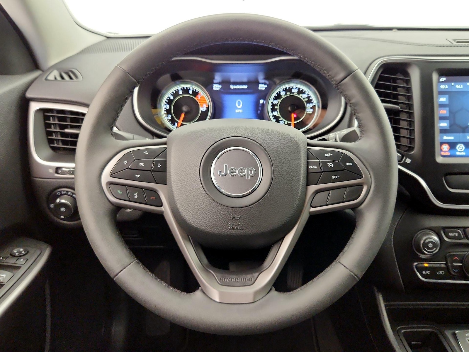 2022 Jeep Cherokee Latitude Lux - Photo 11