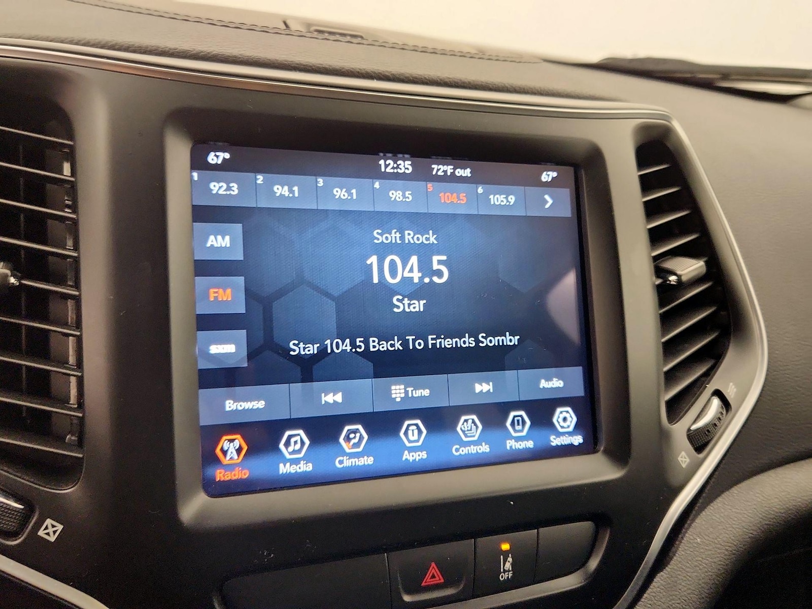 2022 Jeep Cherokee Latitude Lux - Photo 16