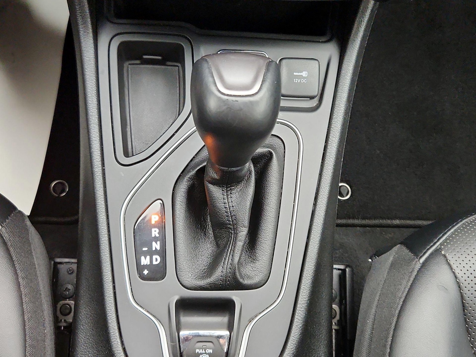 2022 Jeep Cherokee Latitude Lux - Photo 18