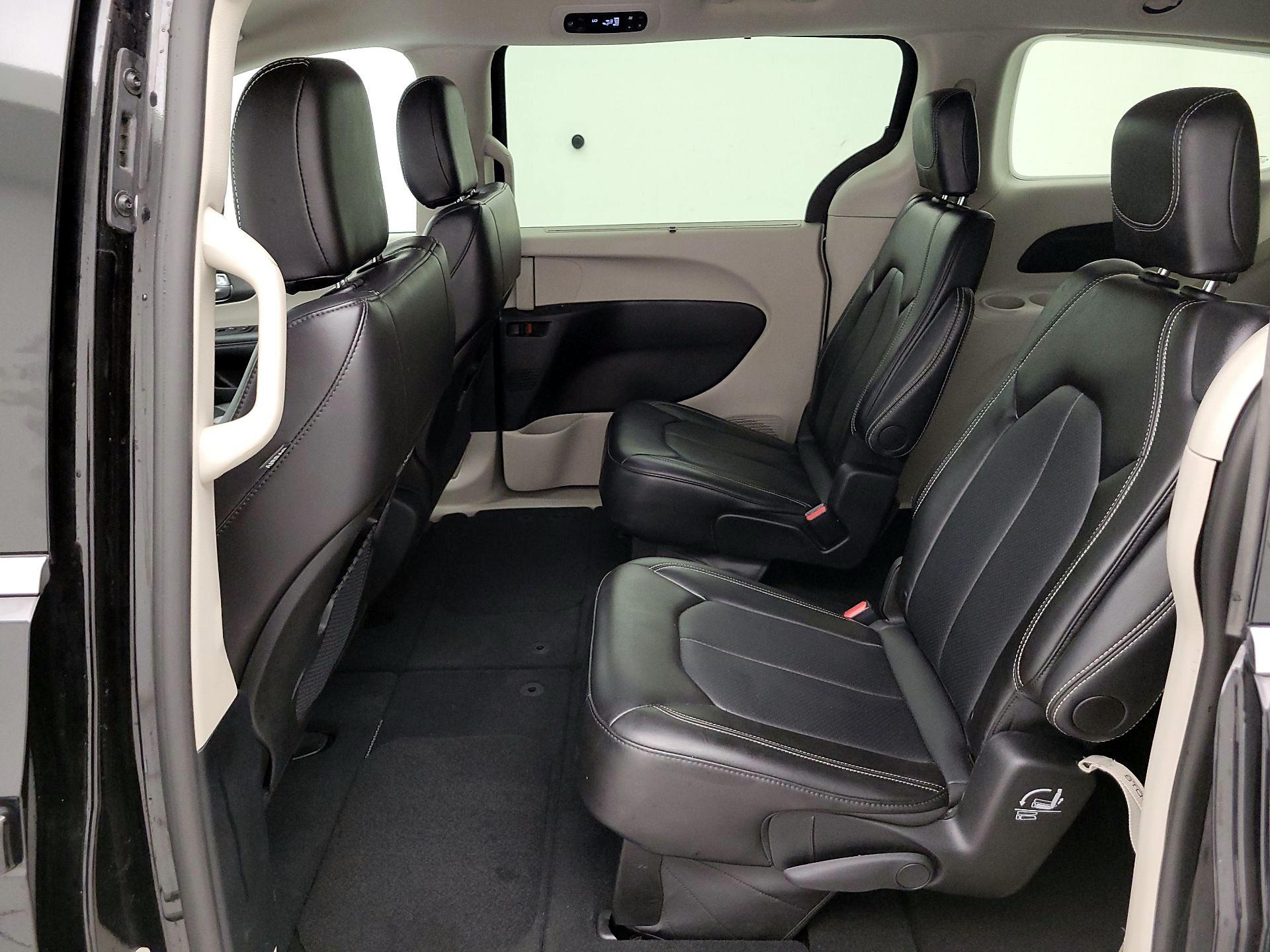 Thumbnail: 2024 Chrysler Pacifica - 19