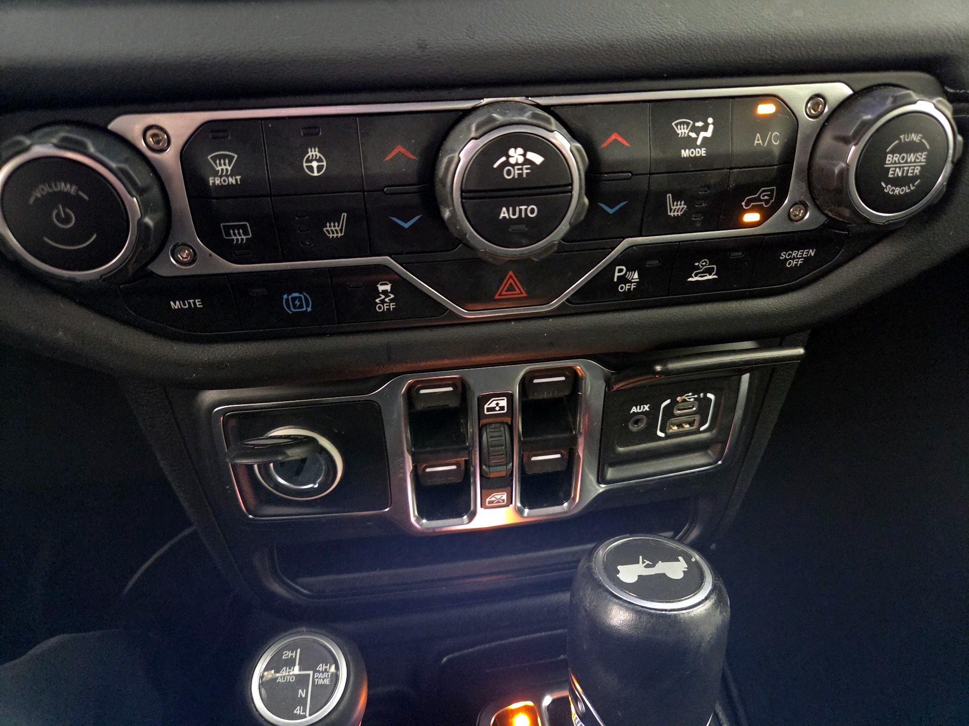 Thumbnail: 2024 Jeep Wrangler - 17