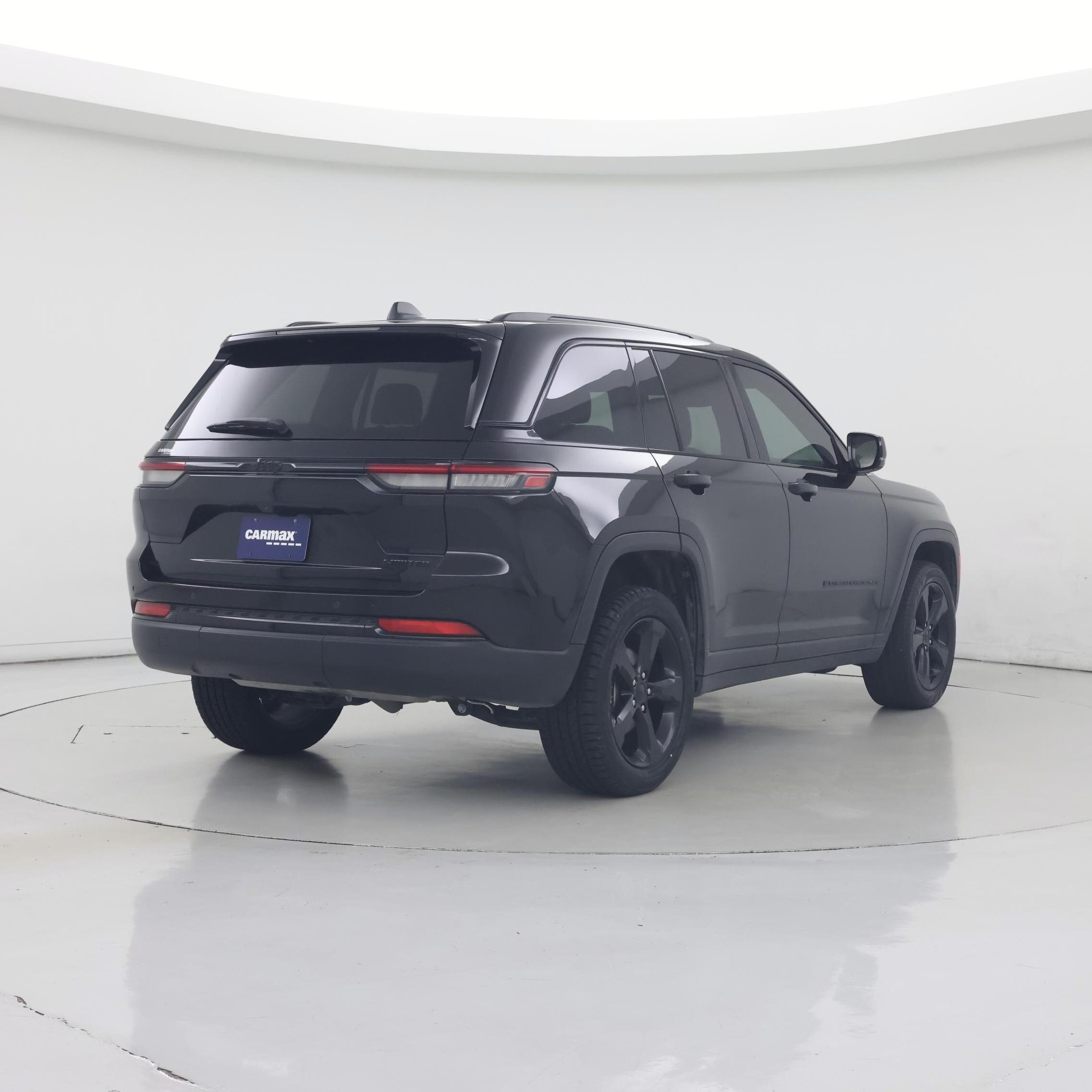 Thumbnail: 2023 Jeep Grand Cherokee - 8
