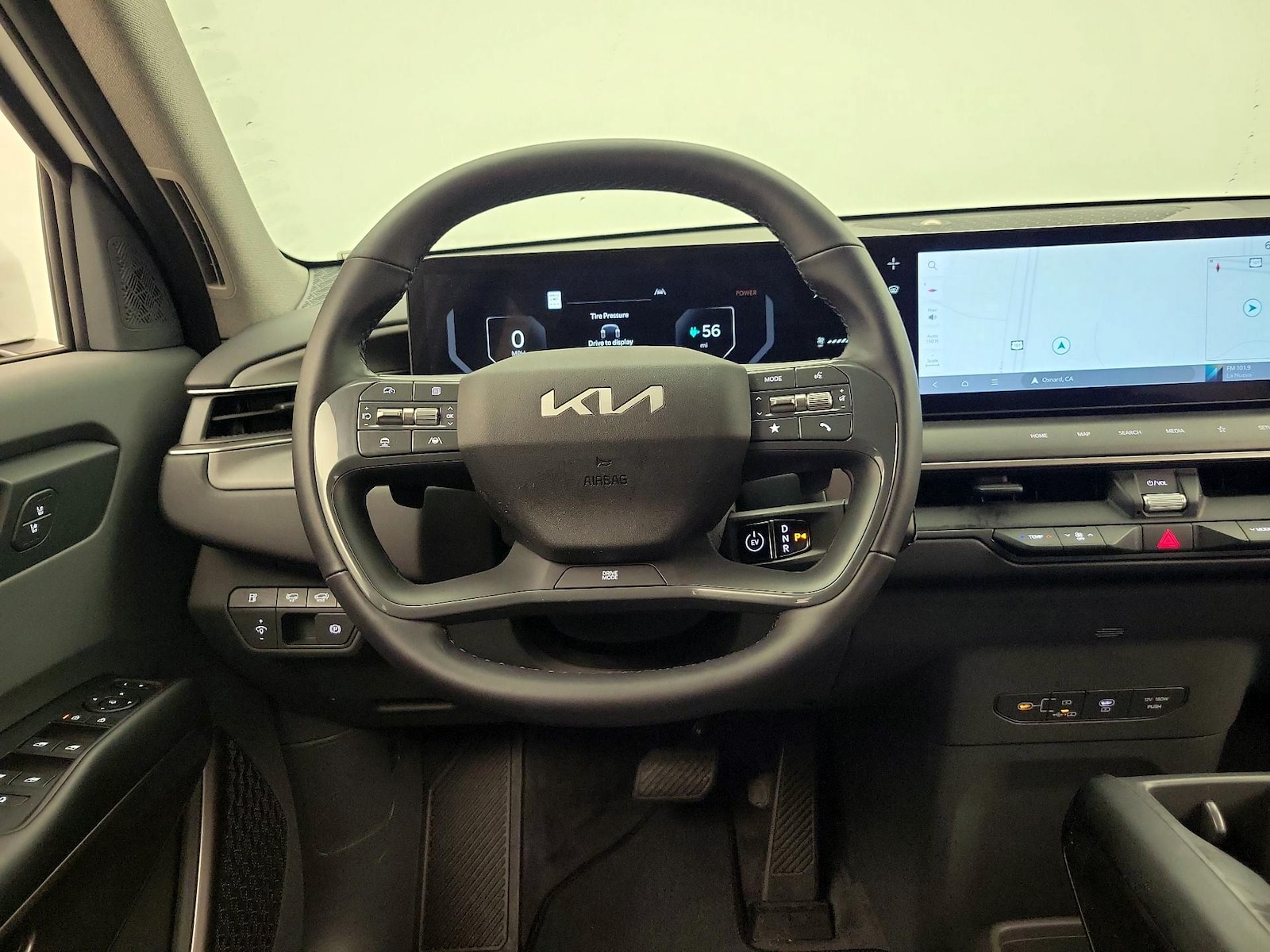 2024 Kia EV9 Light - Photo 11