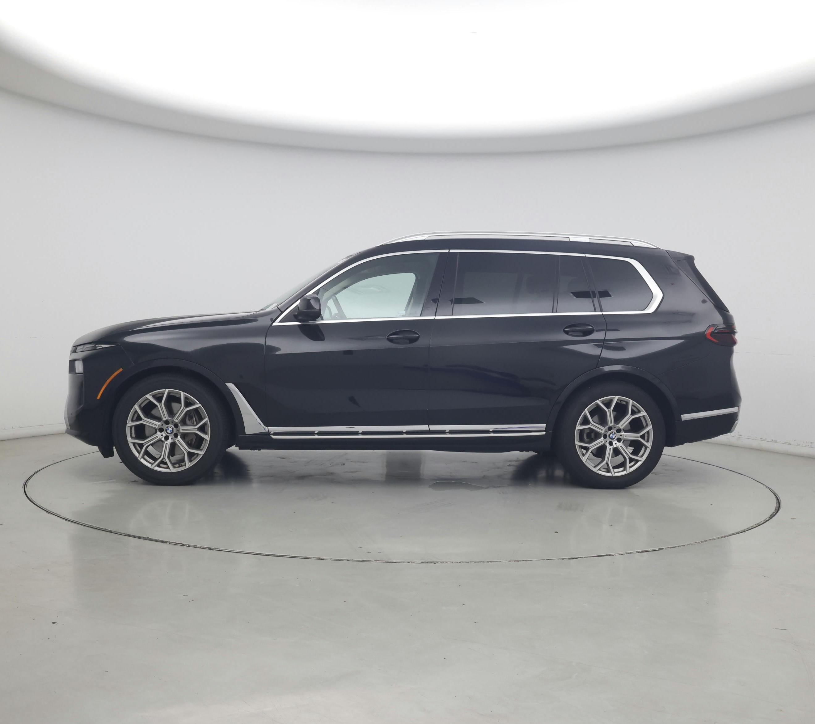 Thumbnail: 2025 BMW X7 - 3