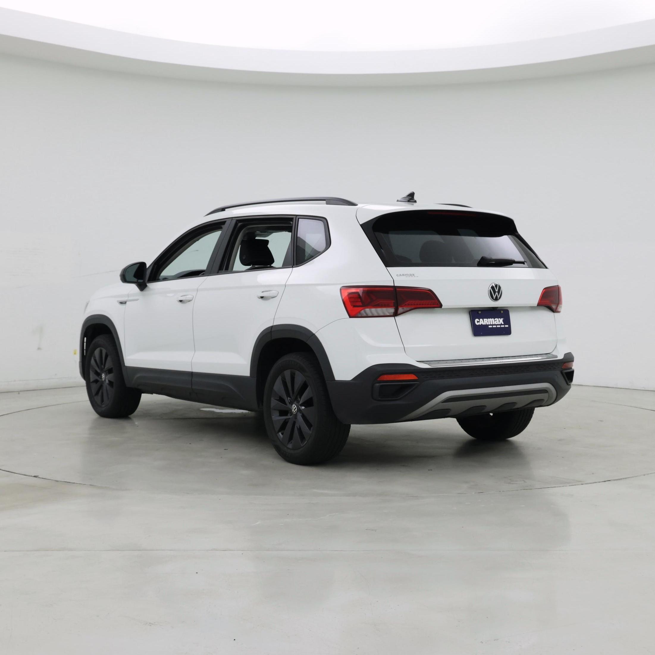Thumbnail: 2024 Volkswagen Taos - 2