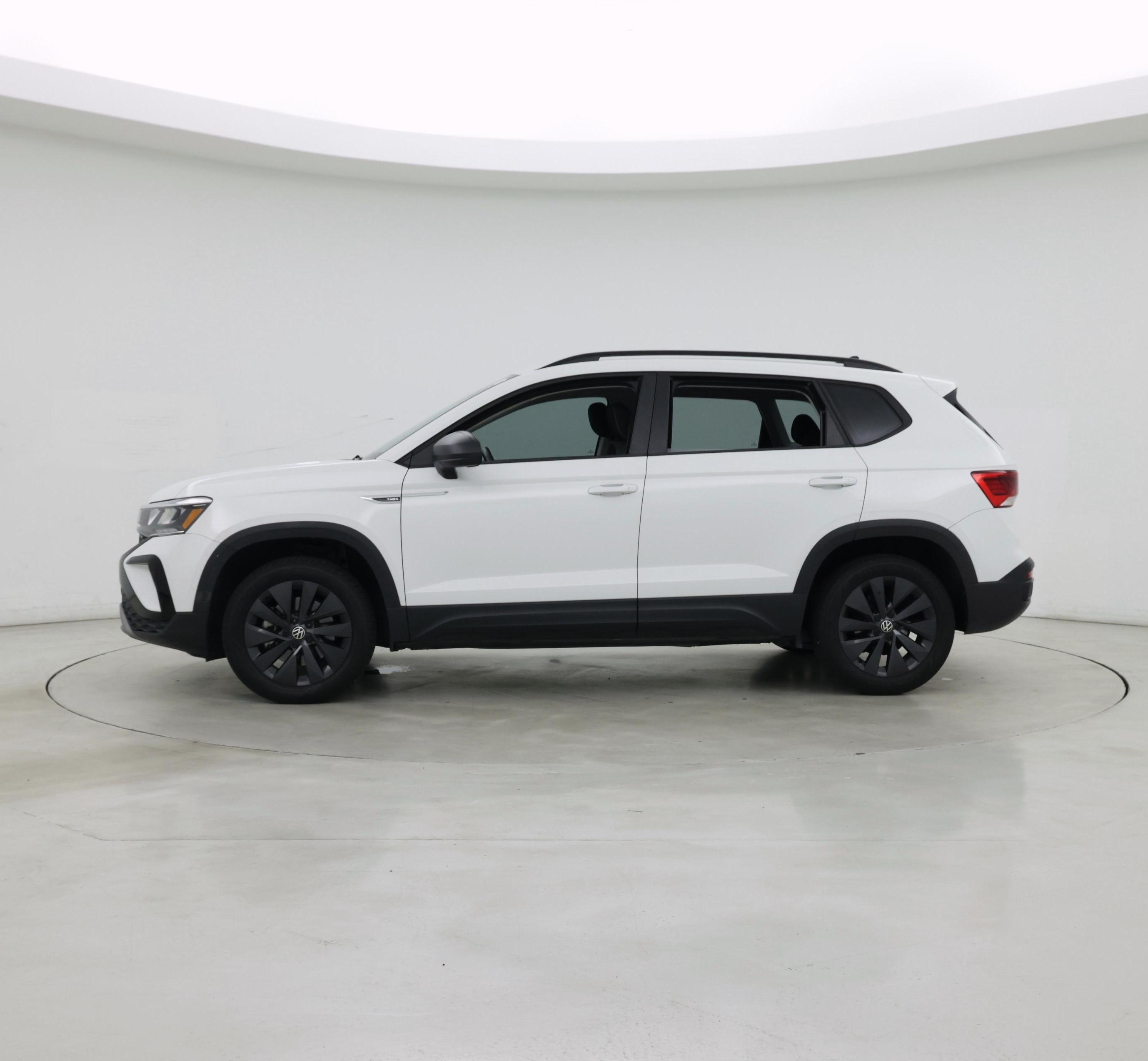 Thumbnail: 2024 Volkswagen Taos - 3