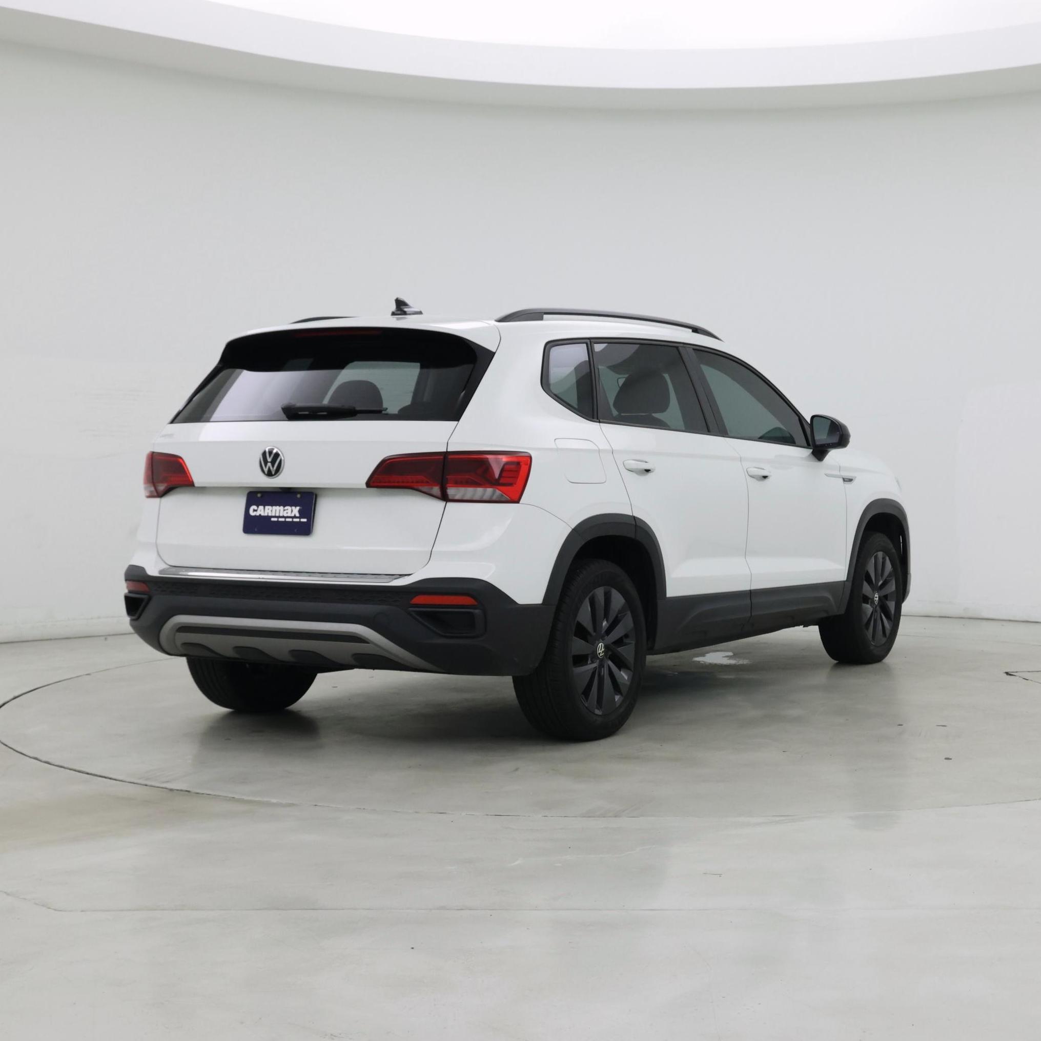 Thumbnail: 2024 Volkswagen Taos - 8