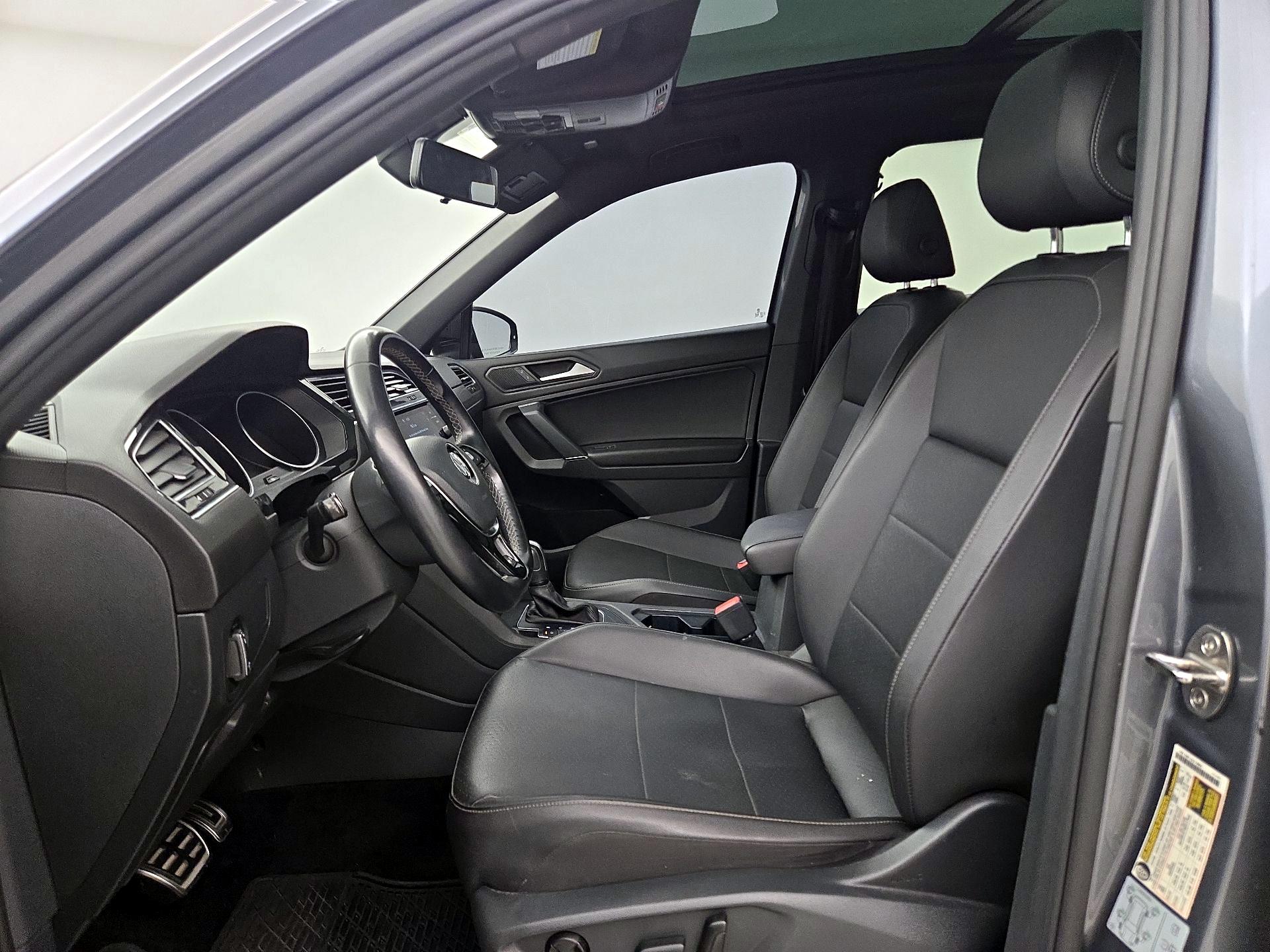 Thumbnail: 2020 Volkswagen Tiguan - 11