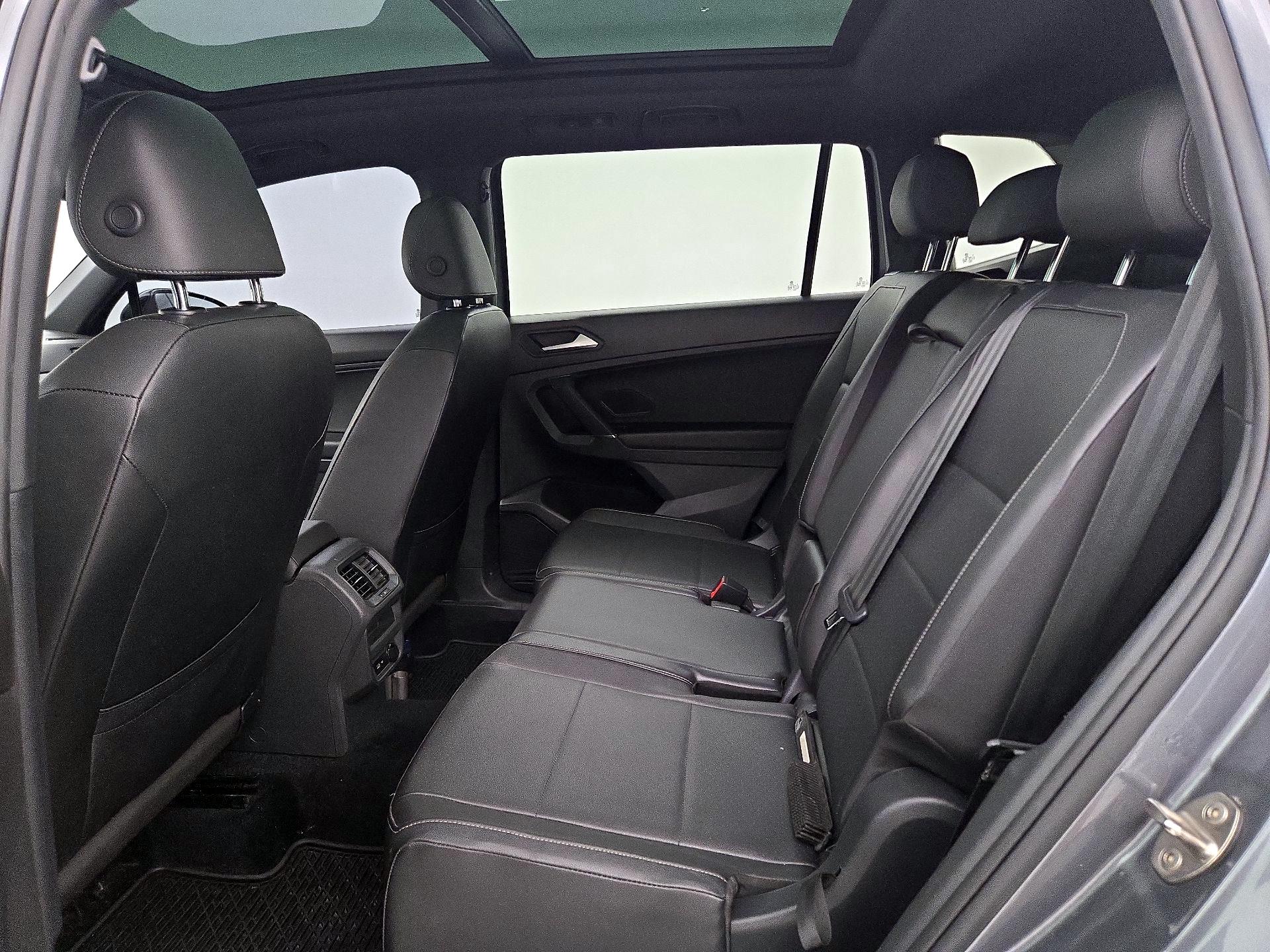 Thumbnail: 2020 Volkswagen Tiguan - 20