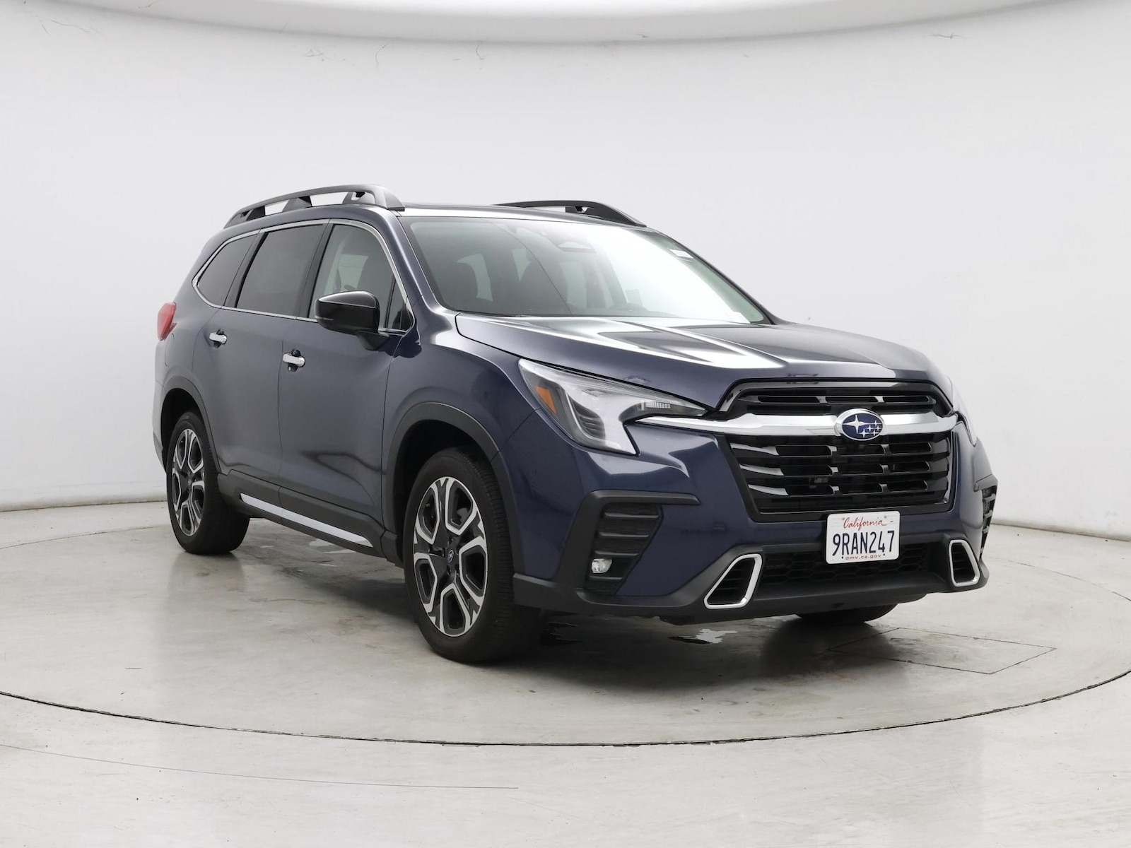 2024 Subaru Ascent Touring - Photo 2