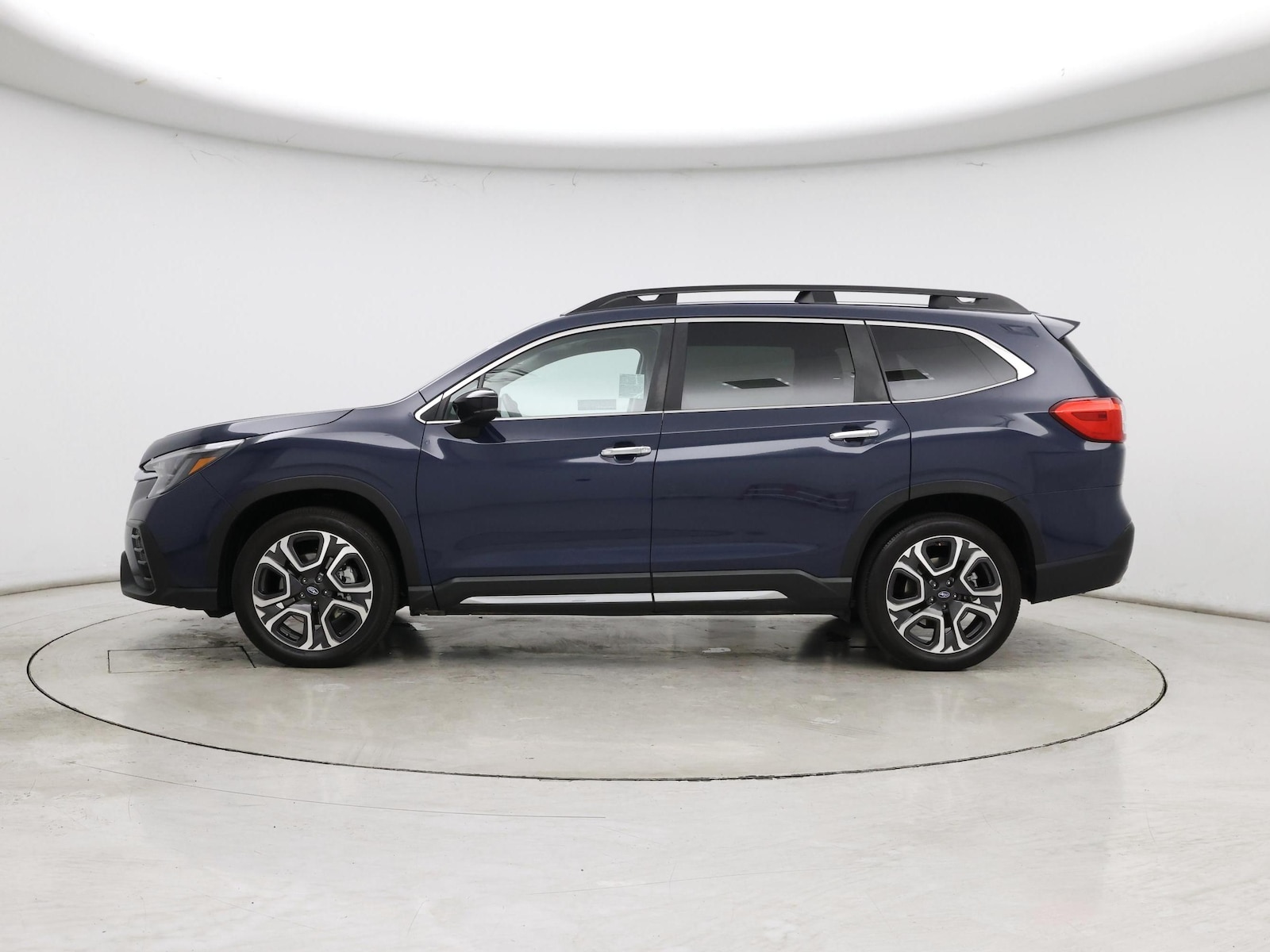 2024 Subaru Ascent Touring - Photo 4
