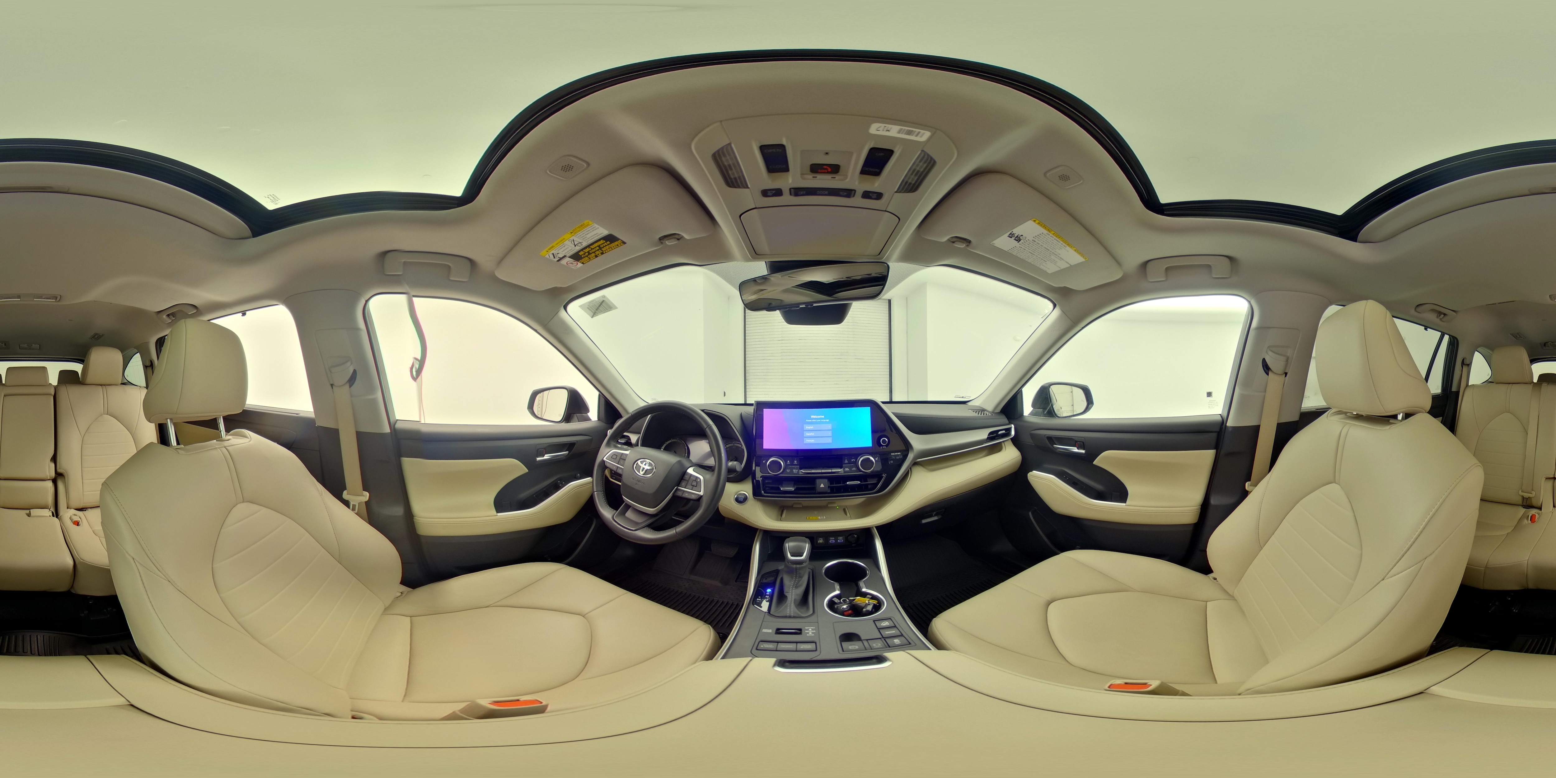 2024 Toyota Highlander LE - Photo 27