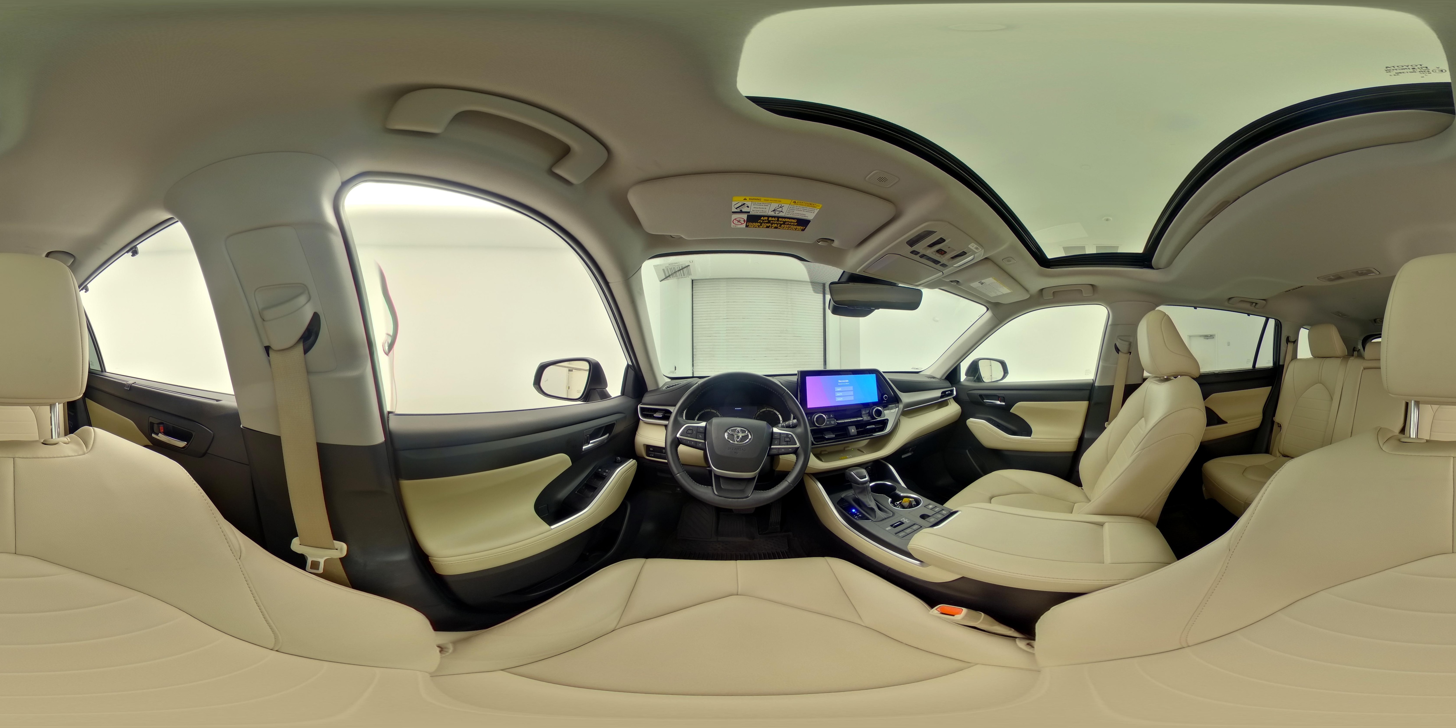 2024 Toyota Highlander LE - Photo 29