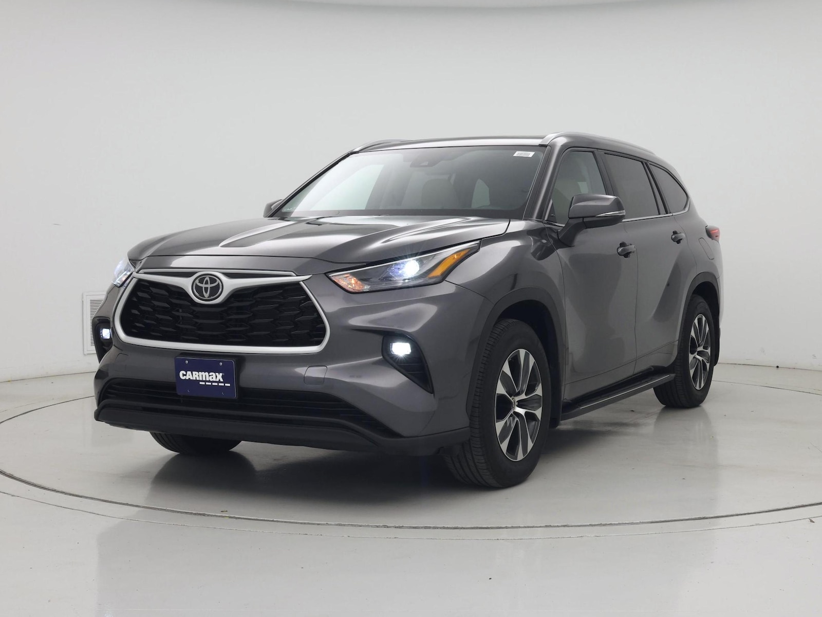 2024 Toyota Highlander LE - Photo 5