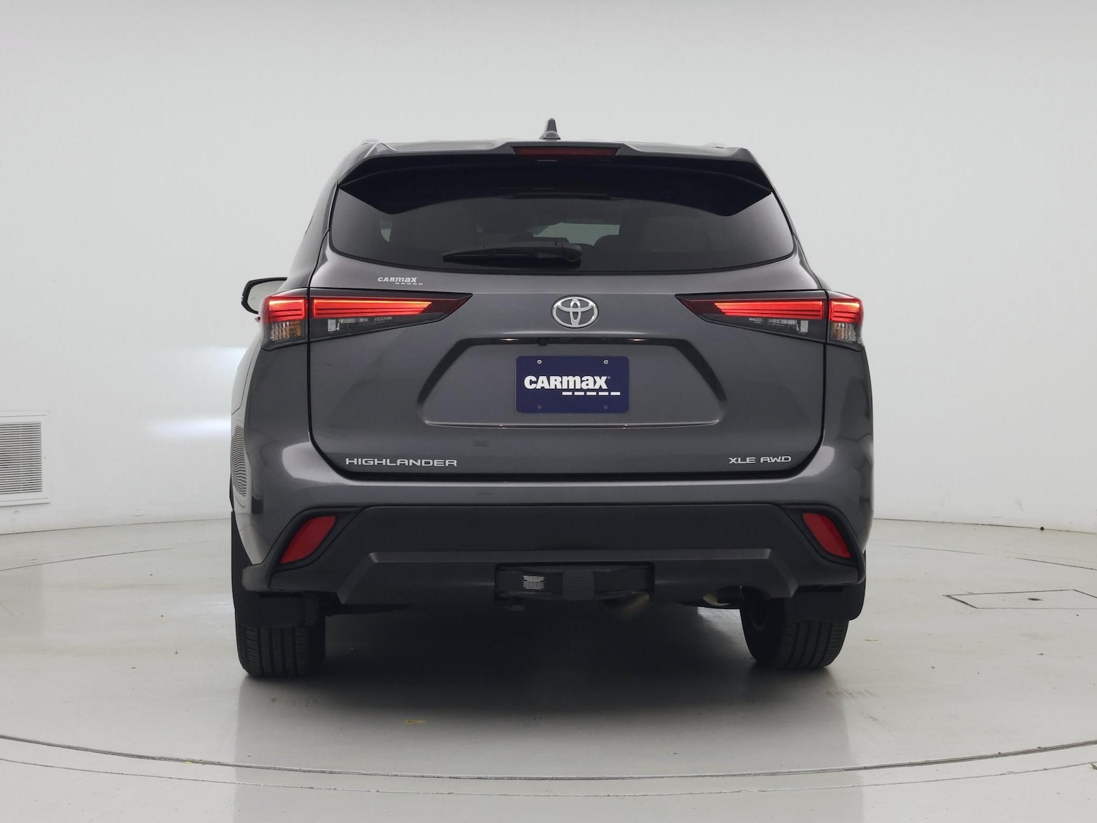 2024 Toyota Highlander LE - Photo 7